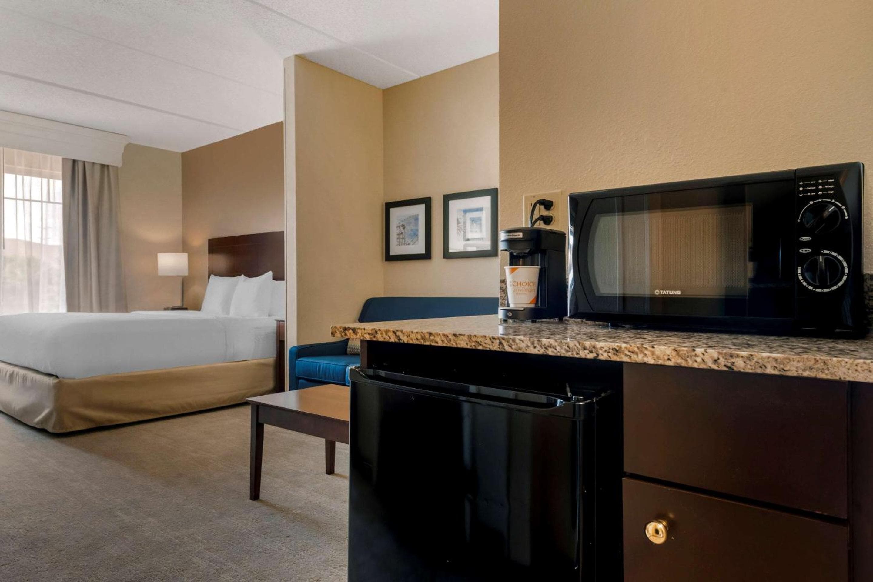 Comfort Suites Near Universal Orlando Resort
