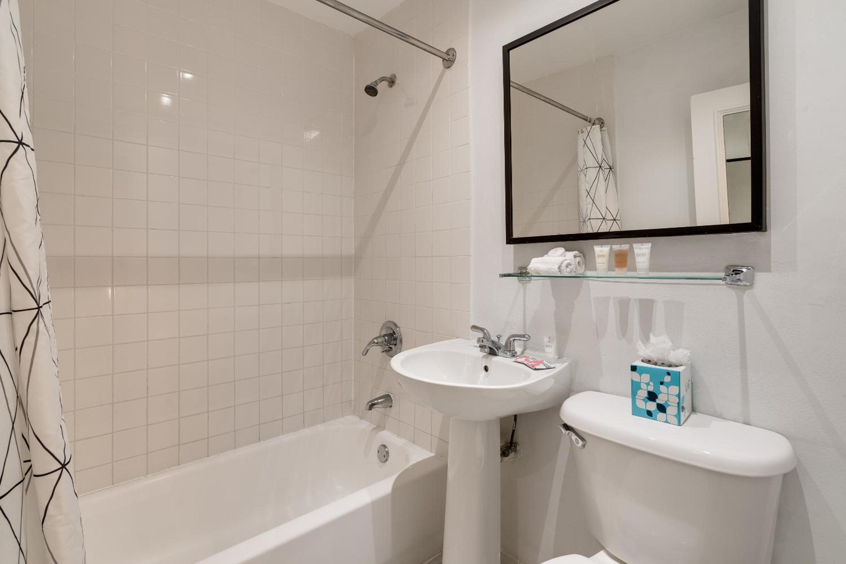 Crest Hotel Suites