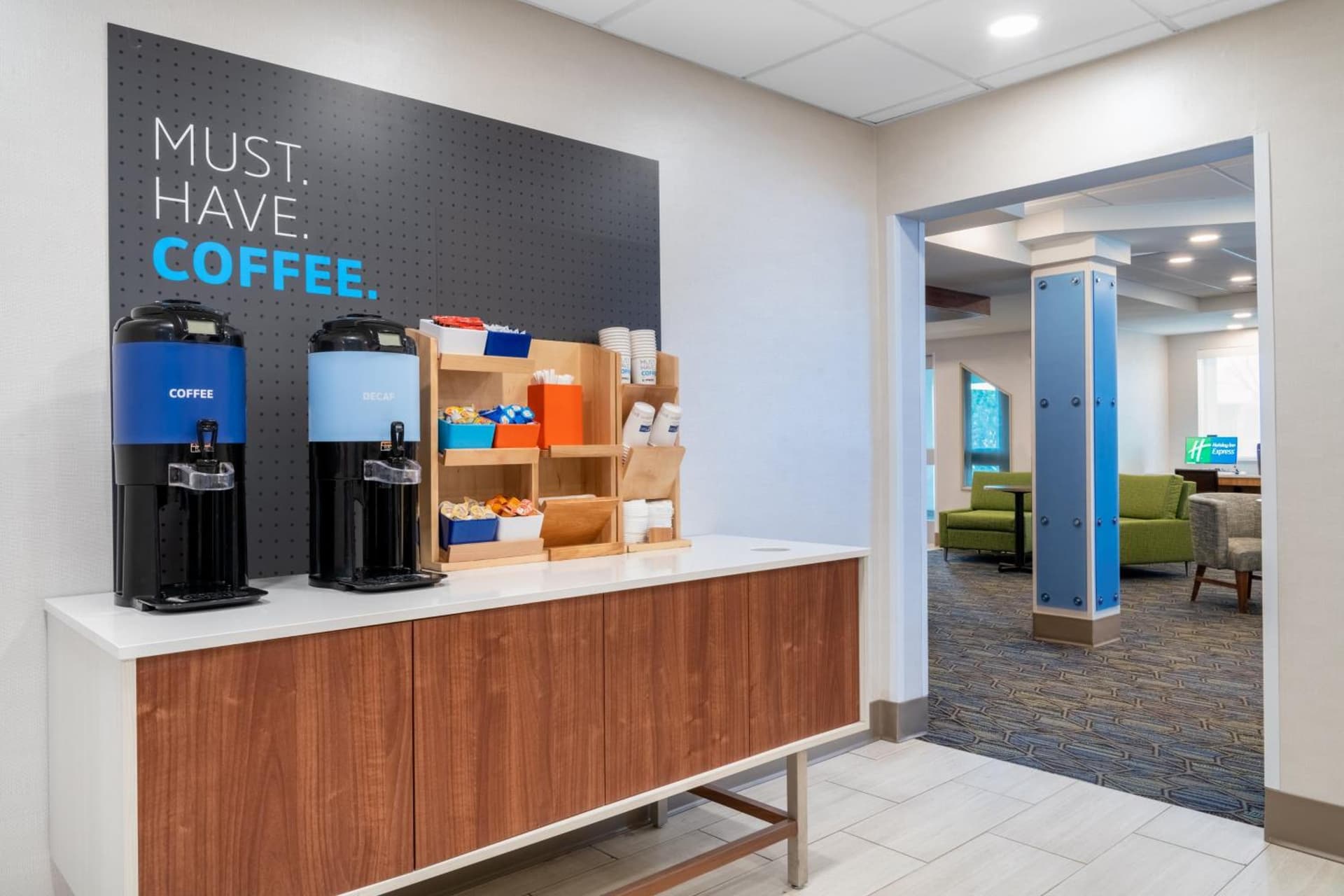 Holiday Inn Express & Suites Colorado Springs-Airport by IHG