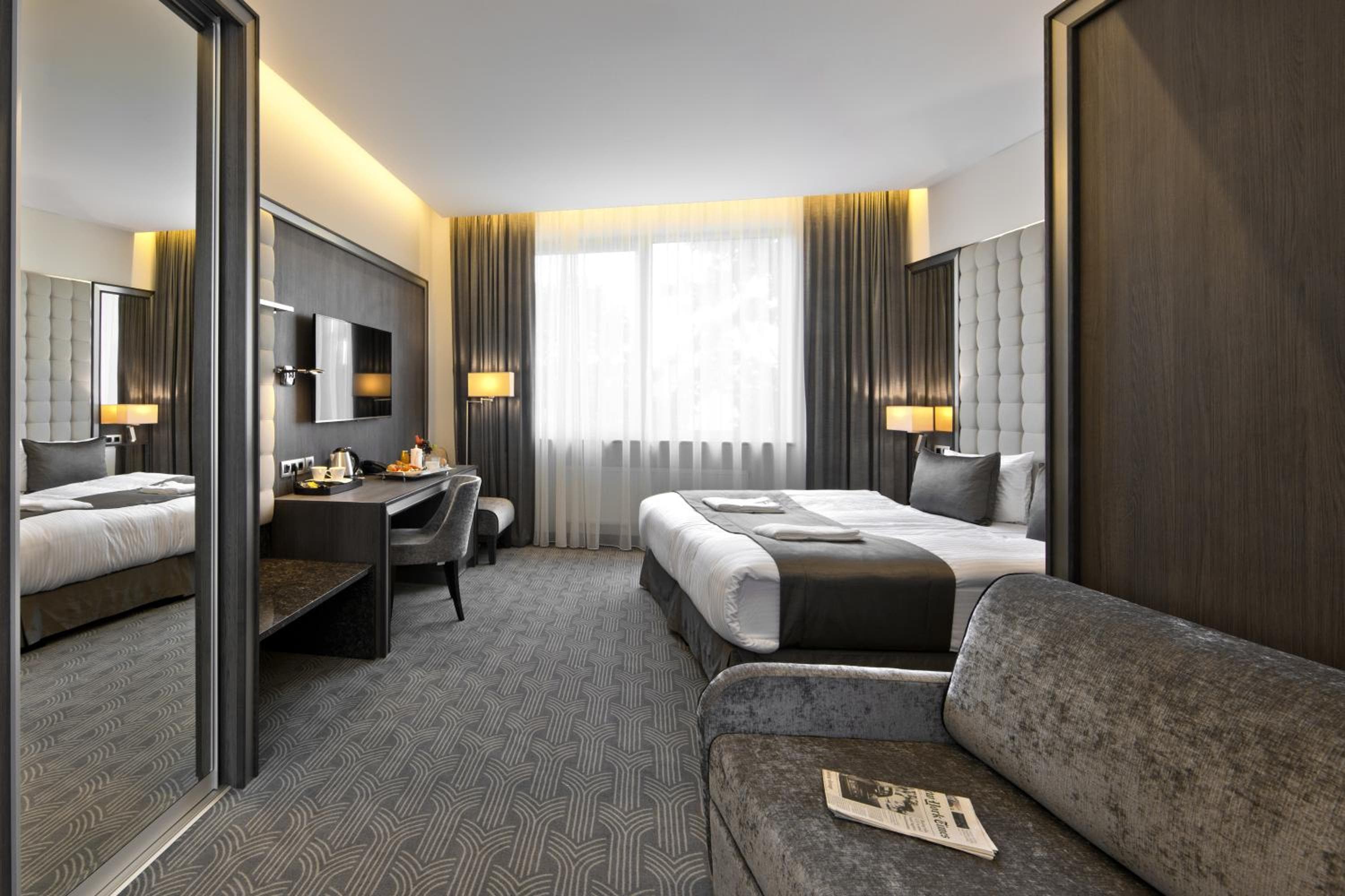 Congress Avenue Hotel