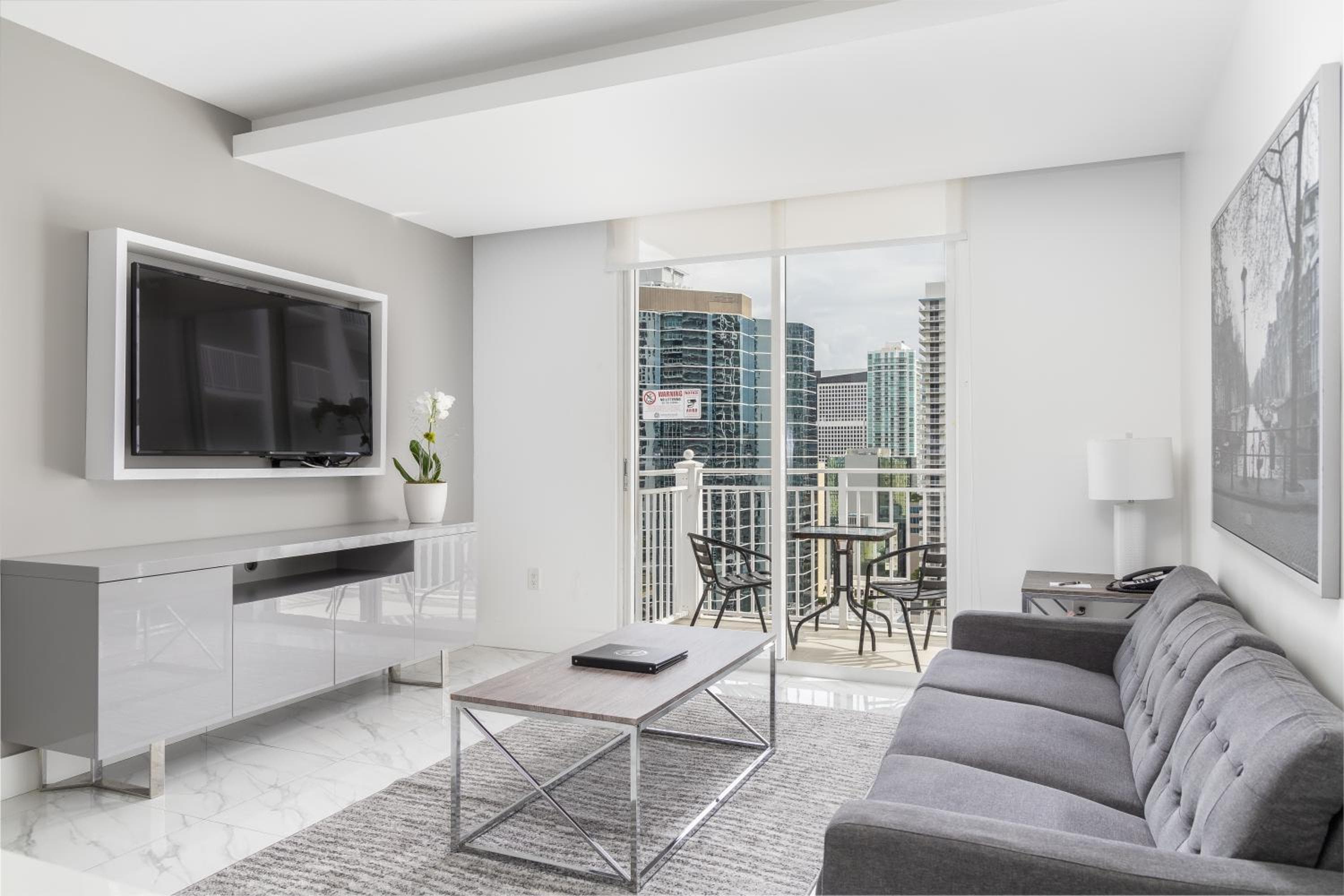Fortune House Hotel Suites