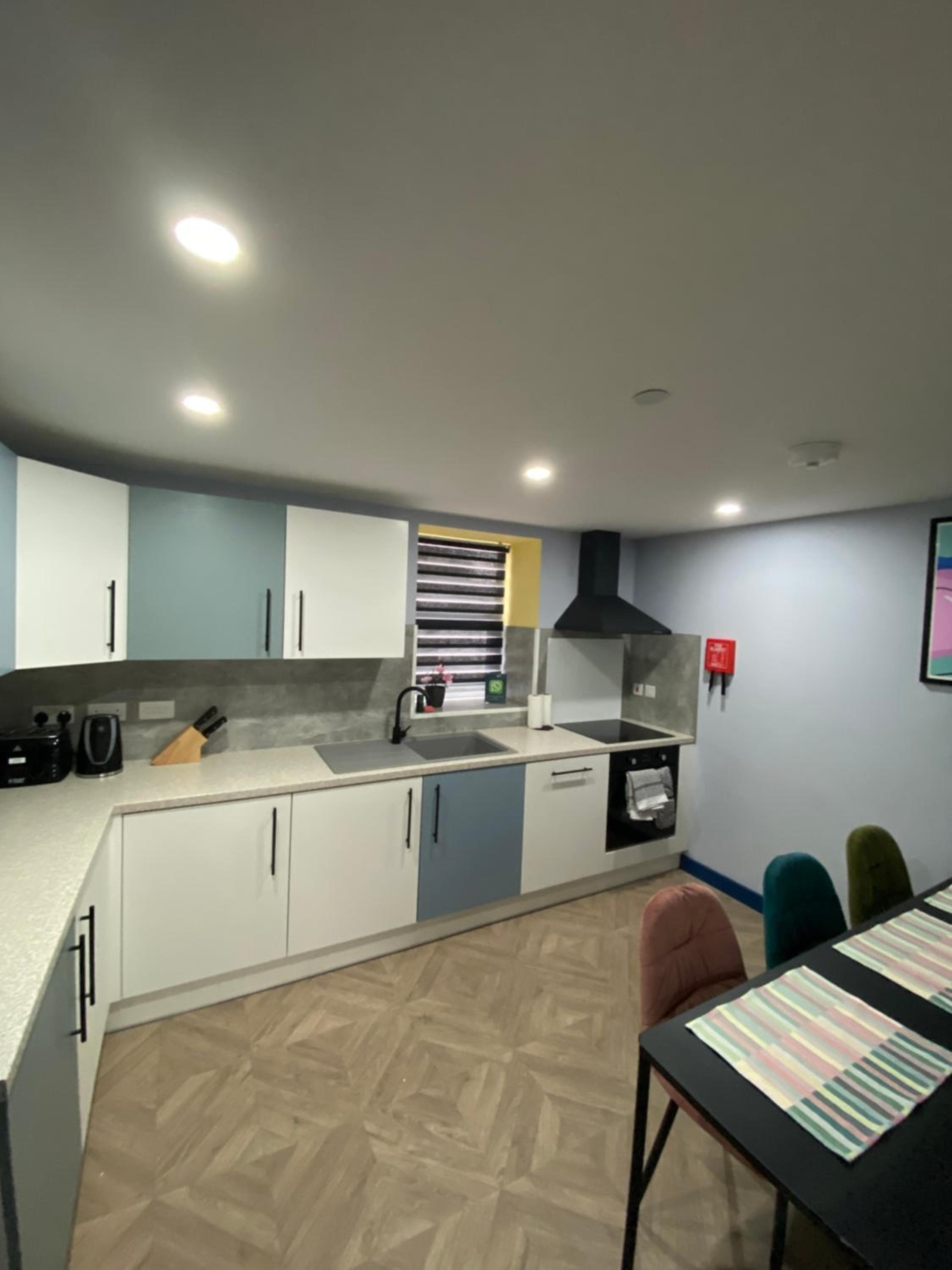 Aaron Wise - 51 Fitzhamon Apartments