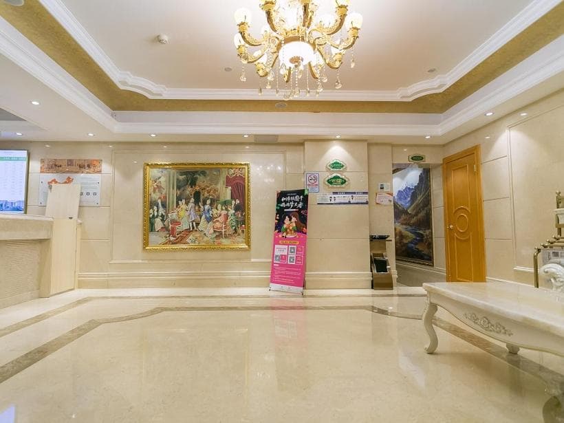 Vienna International Hotel Guangzhou Beijing Road Pedestrian Street Gongyuanqian Metro Station Branch - Free Deliver Service to Guangzhou Baiyun Internatio