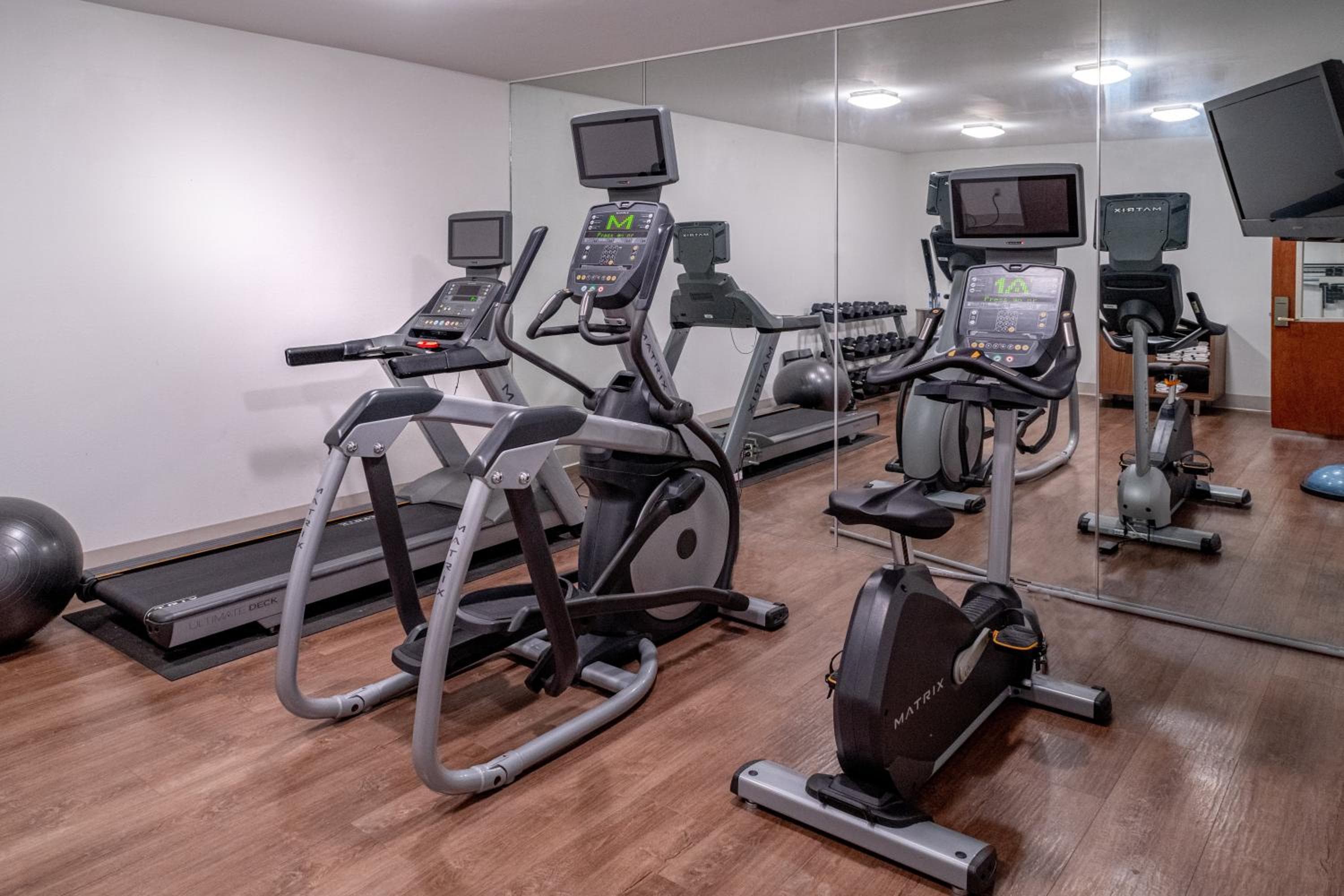 Holiday Inn Express and Suites Pikeville by IHG