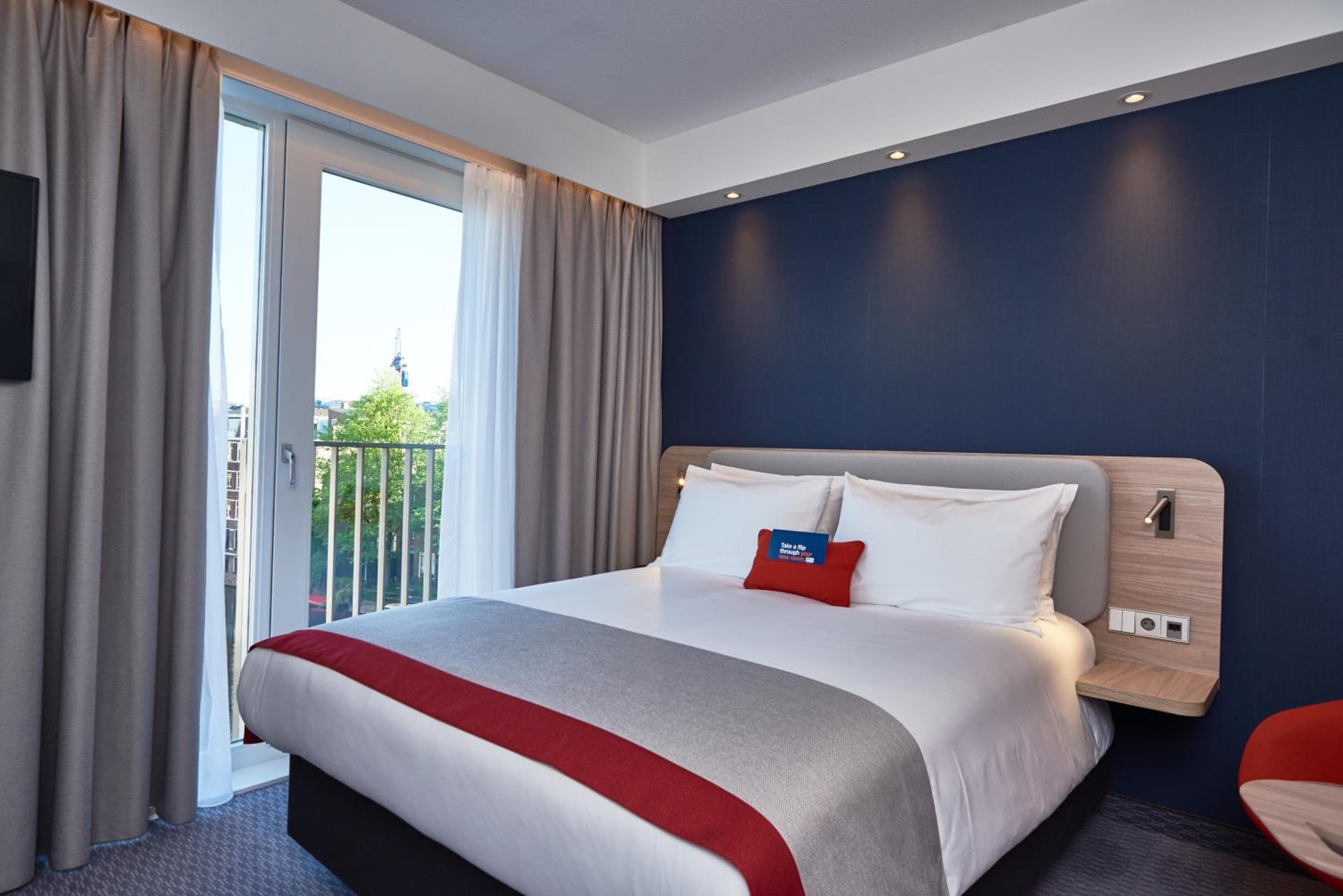 Holiday Inn Express Amsterdam - City Hall by IHG