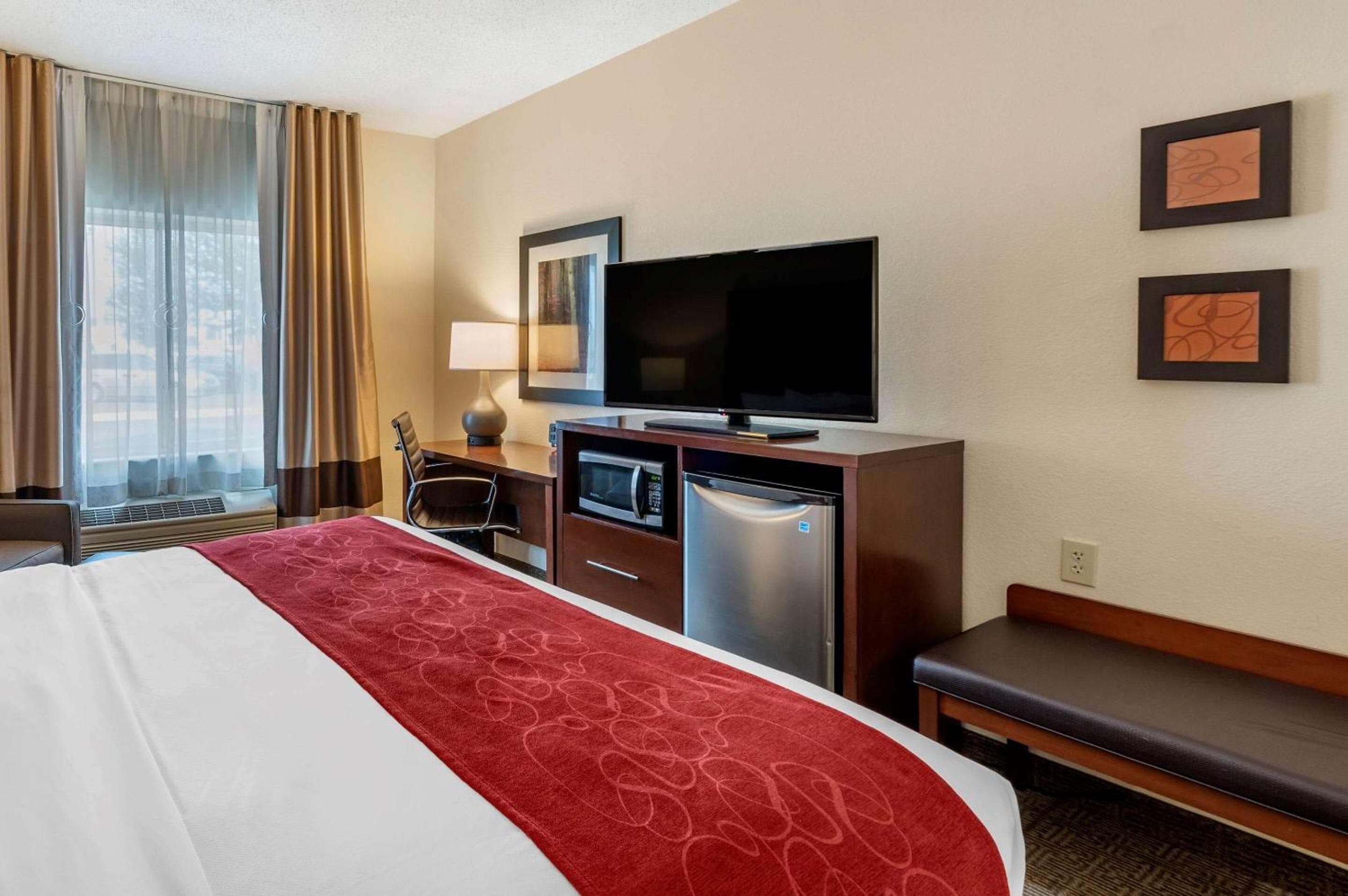 Comfort Suites Columbus West - Hilliard