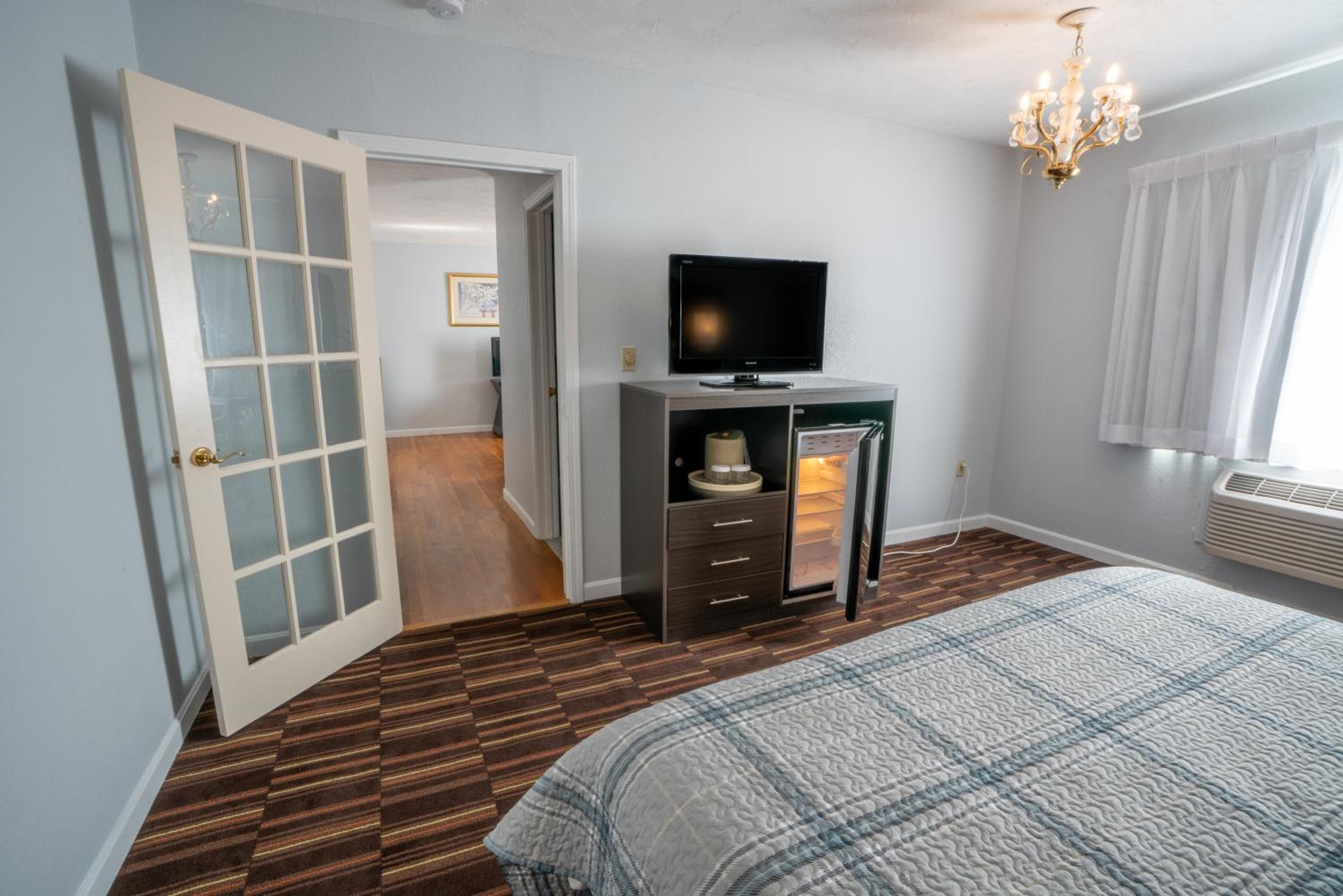 Hyannis Plaza Hotel