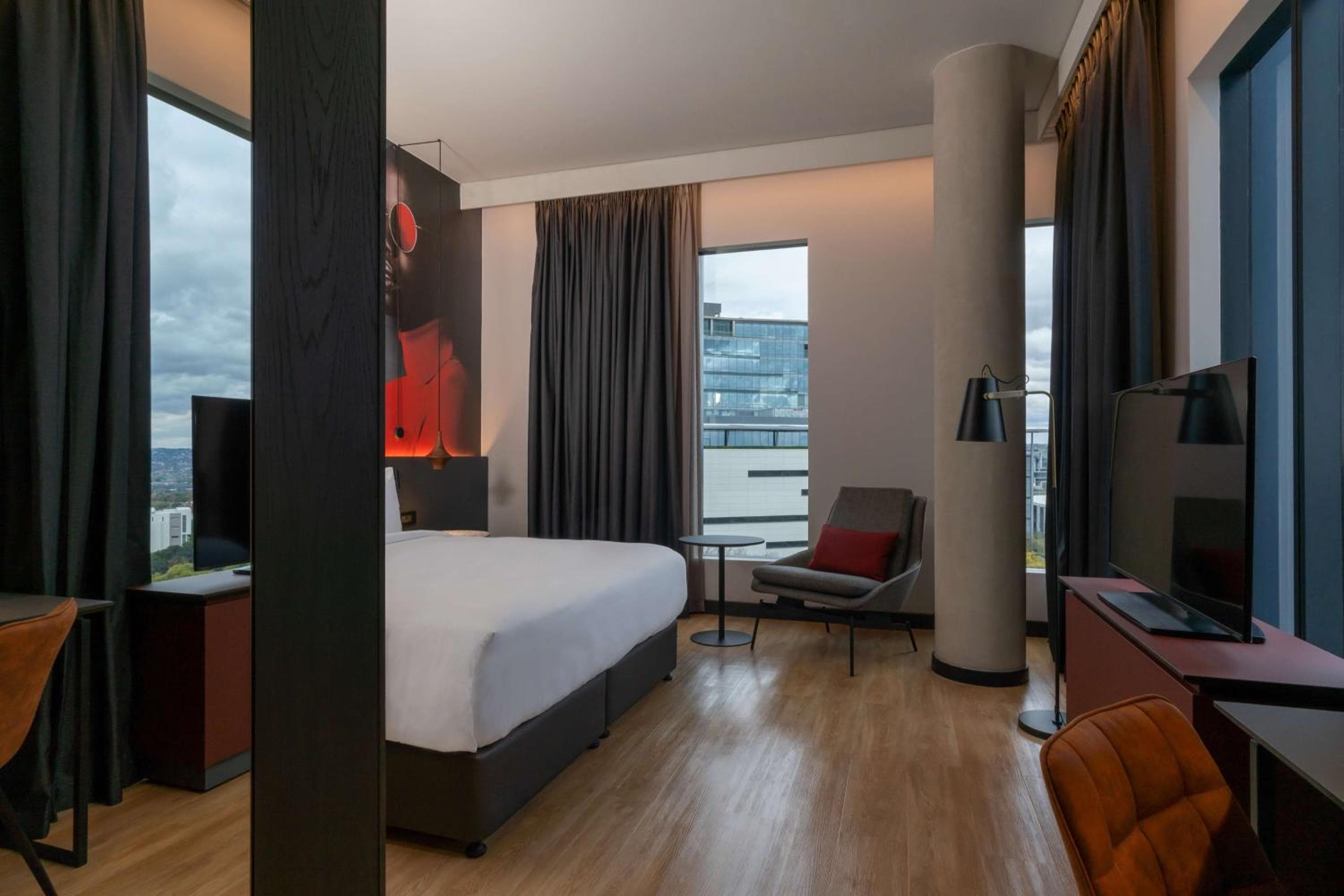 Radisson RED Hotel Johannesburg Rosebank