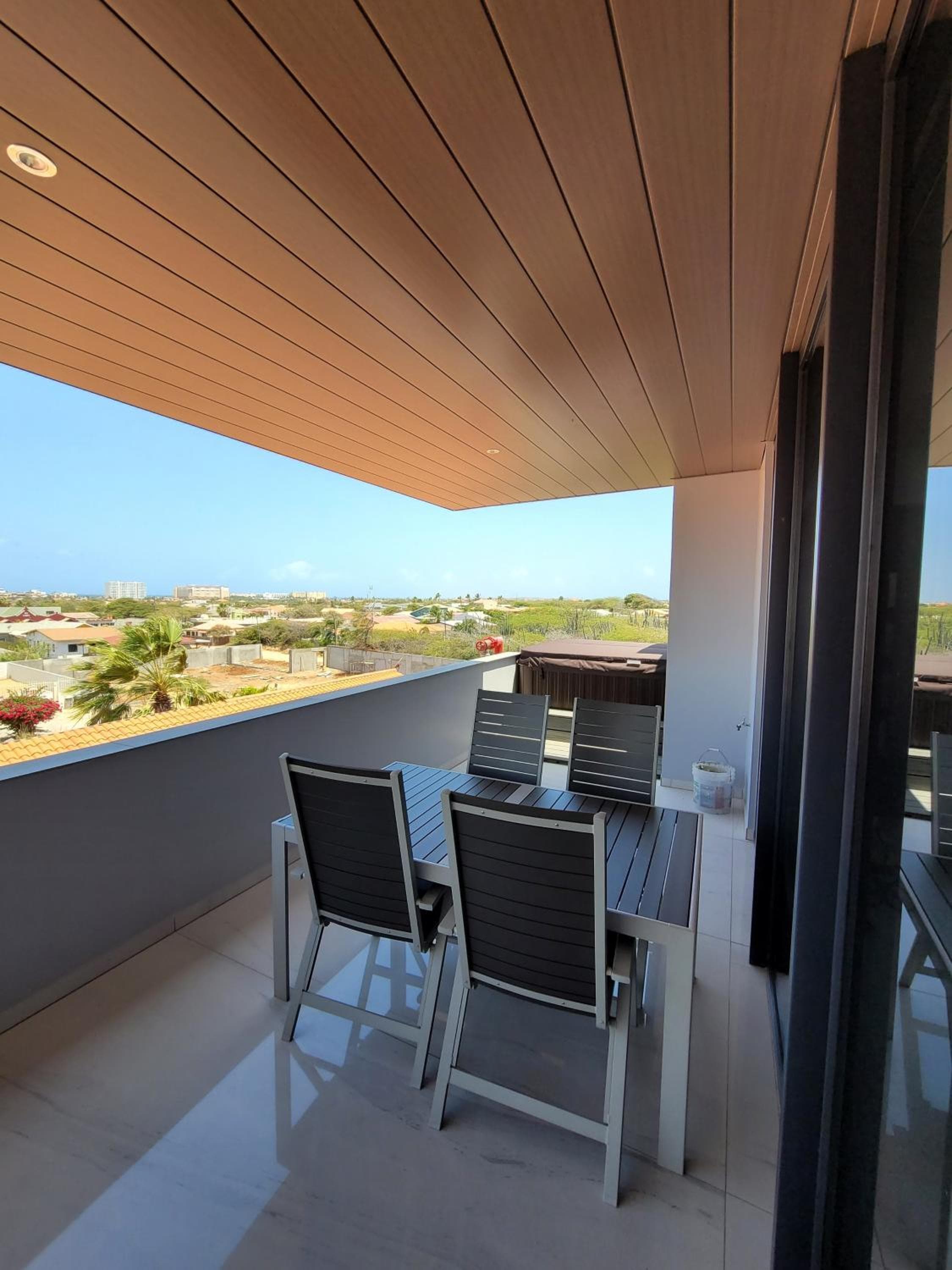 Gray Door Apartments - Adults only