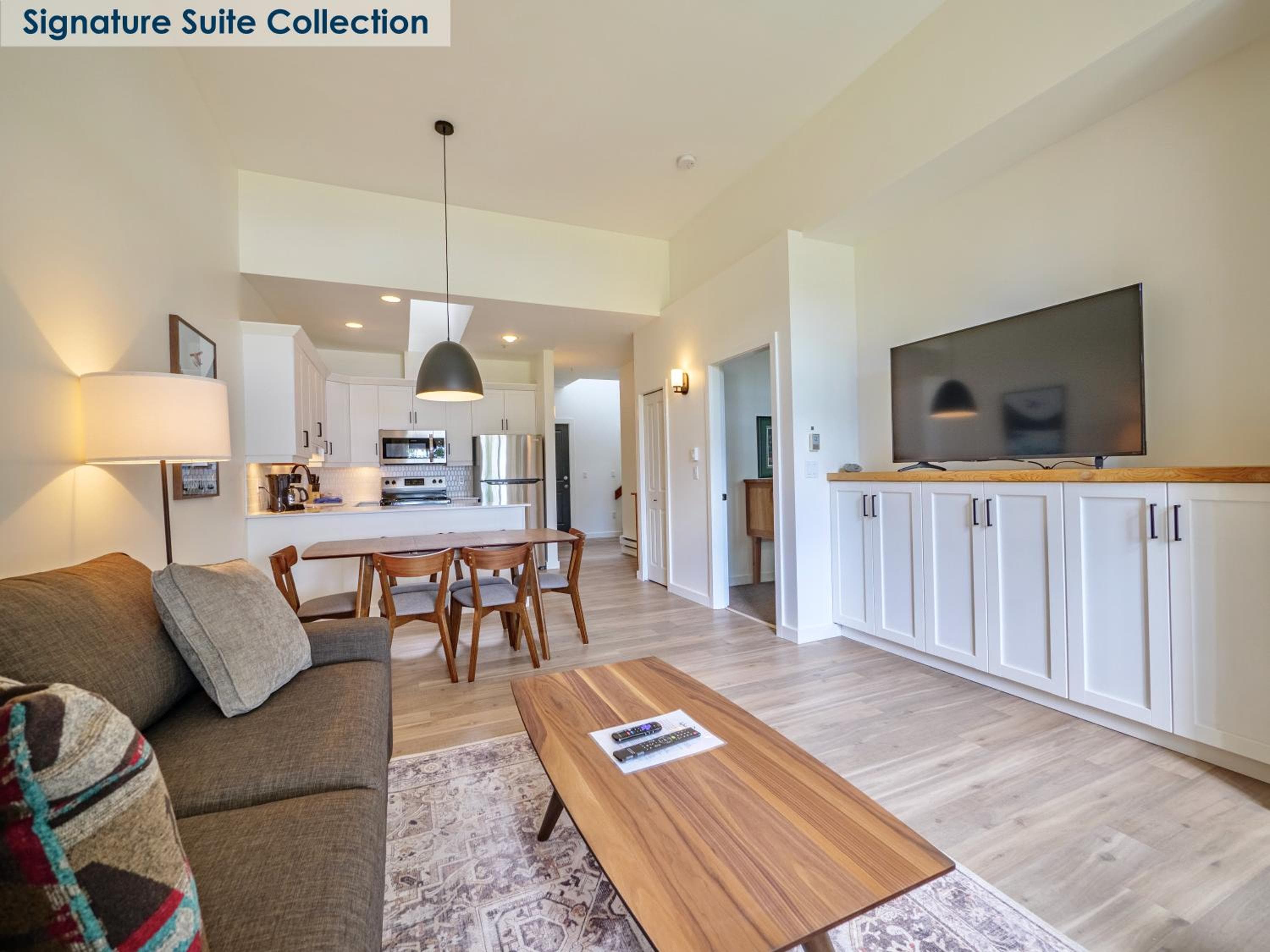 Waters Edge Shoreside Suites