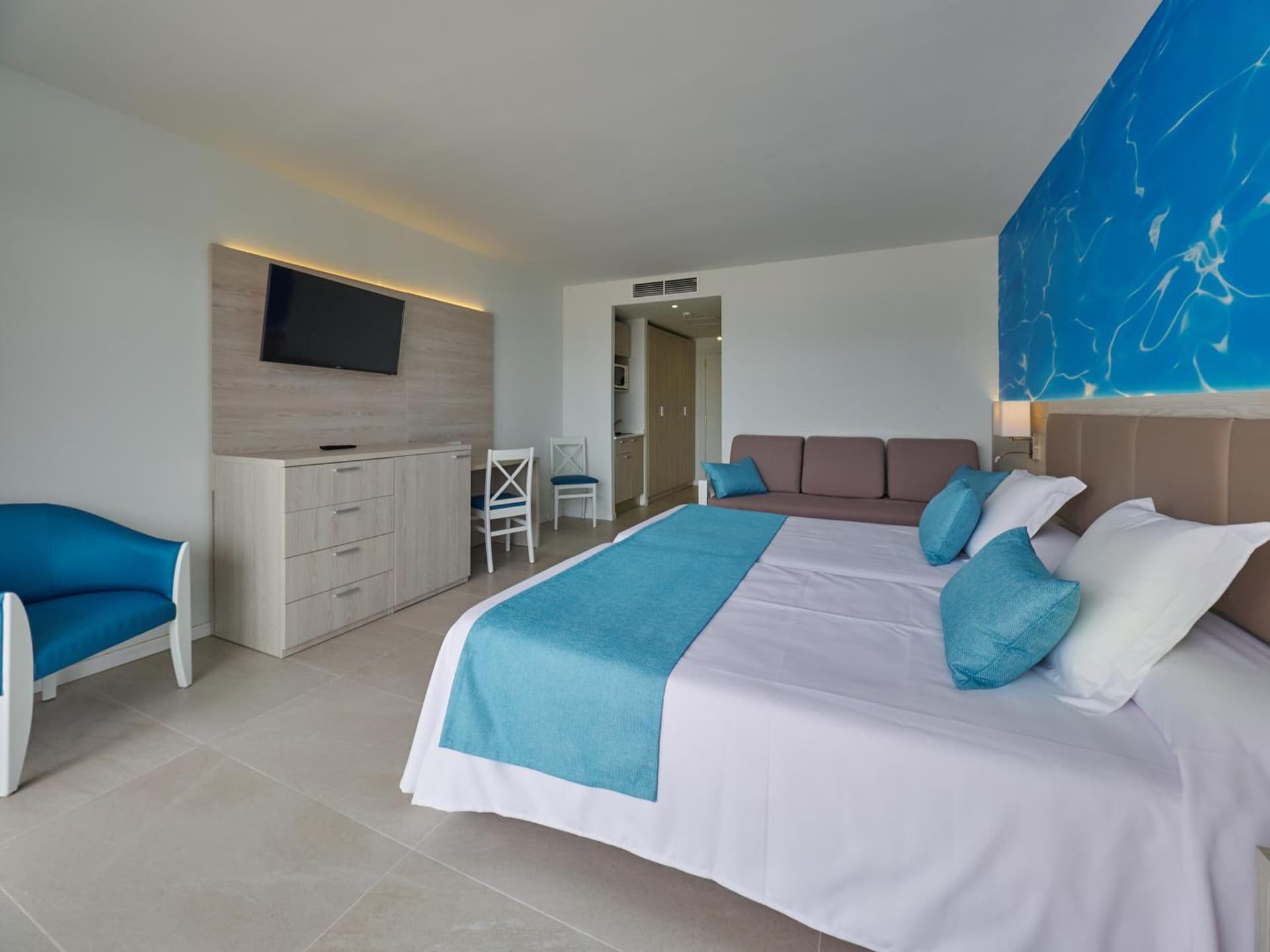 Aparthotel y Hotel Paguera Beach