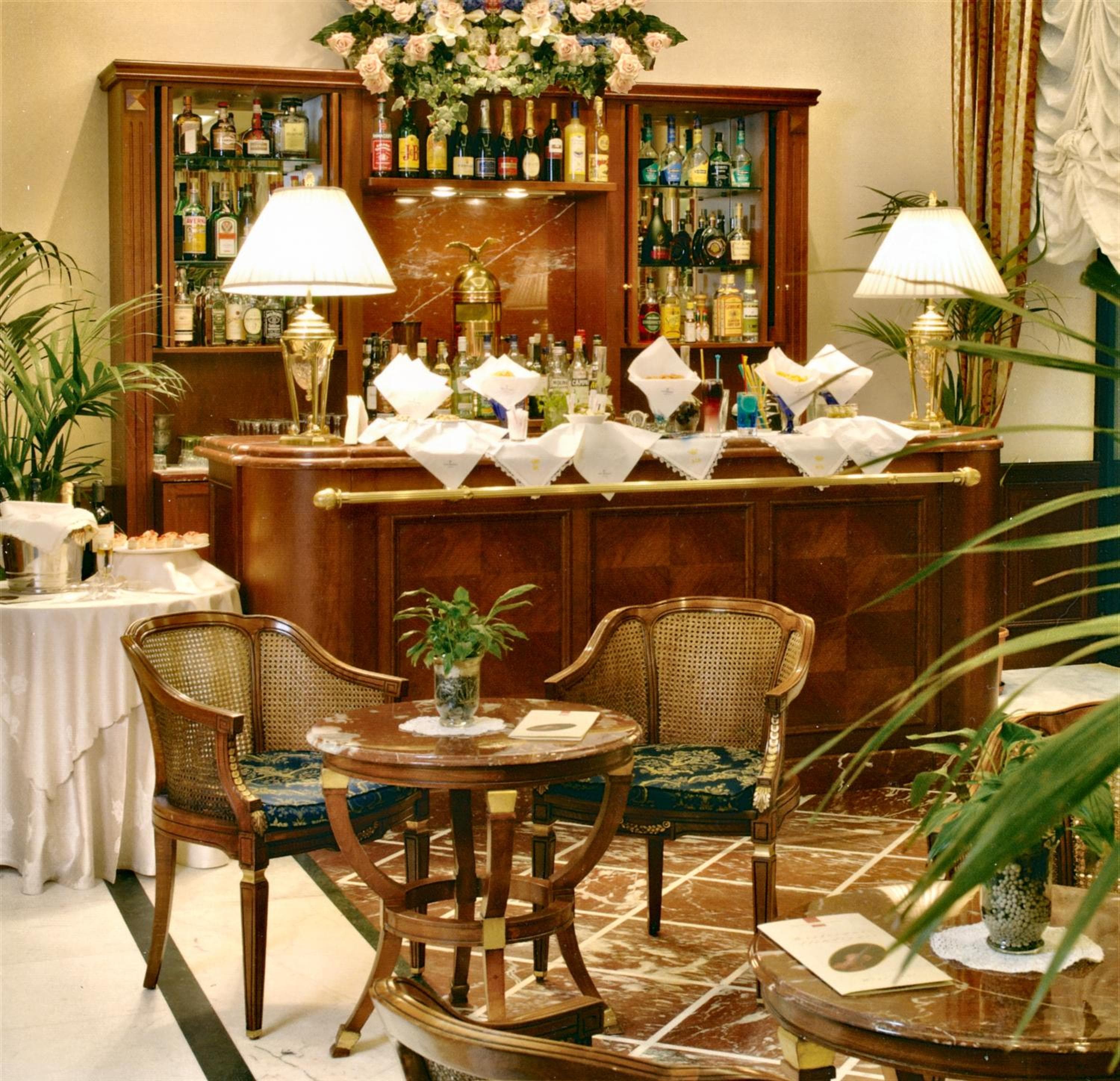 Andreola Central Hotel