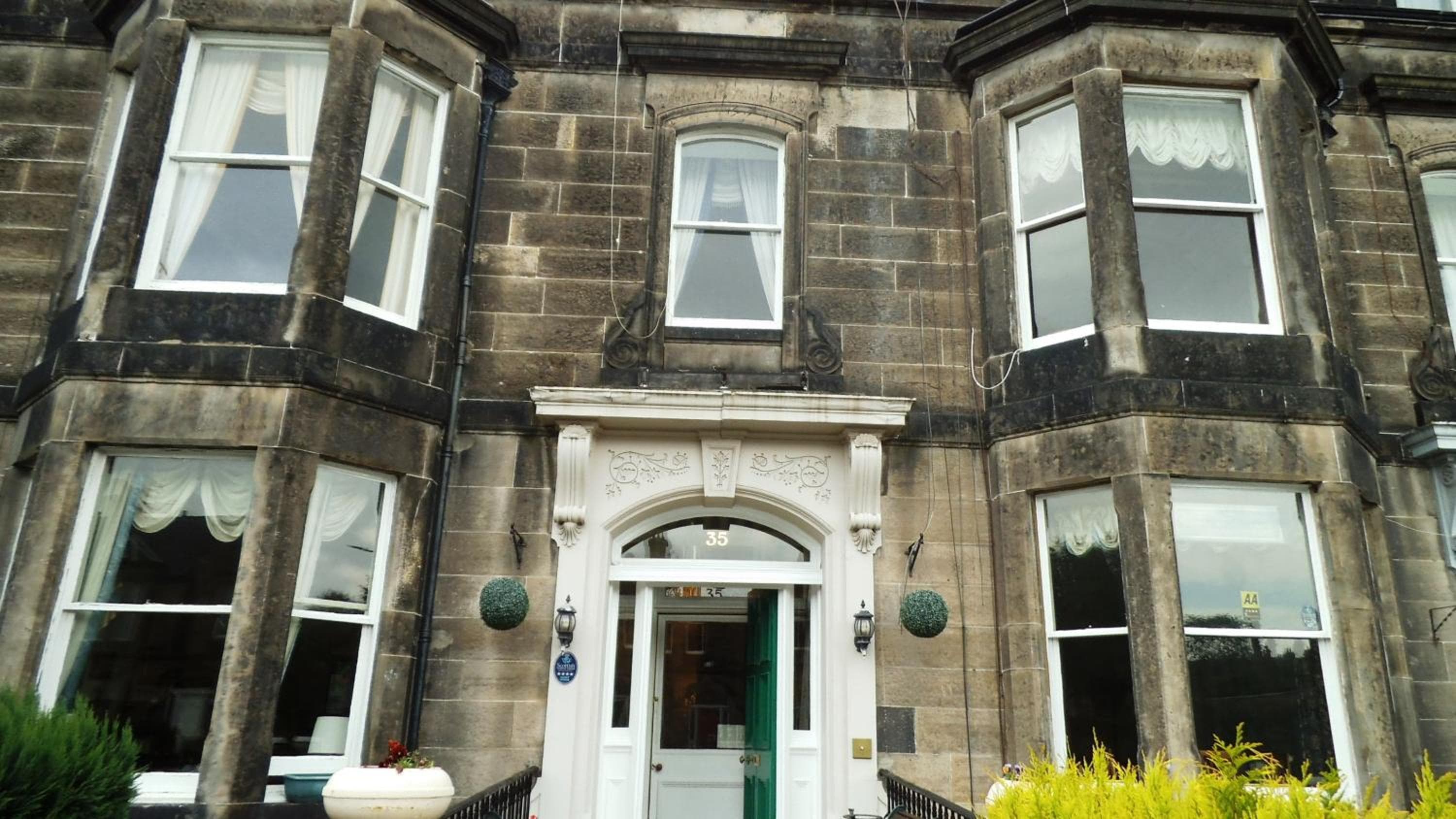 Alexander Guest House
