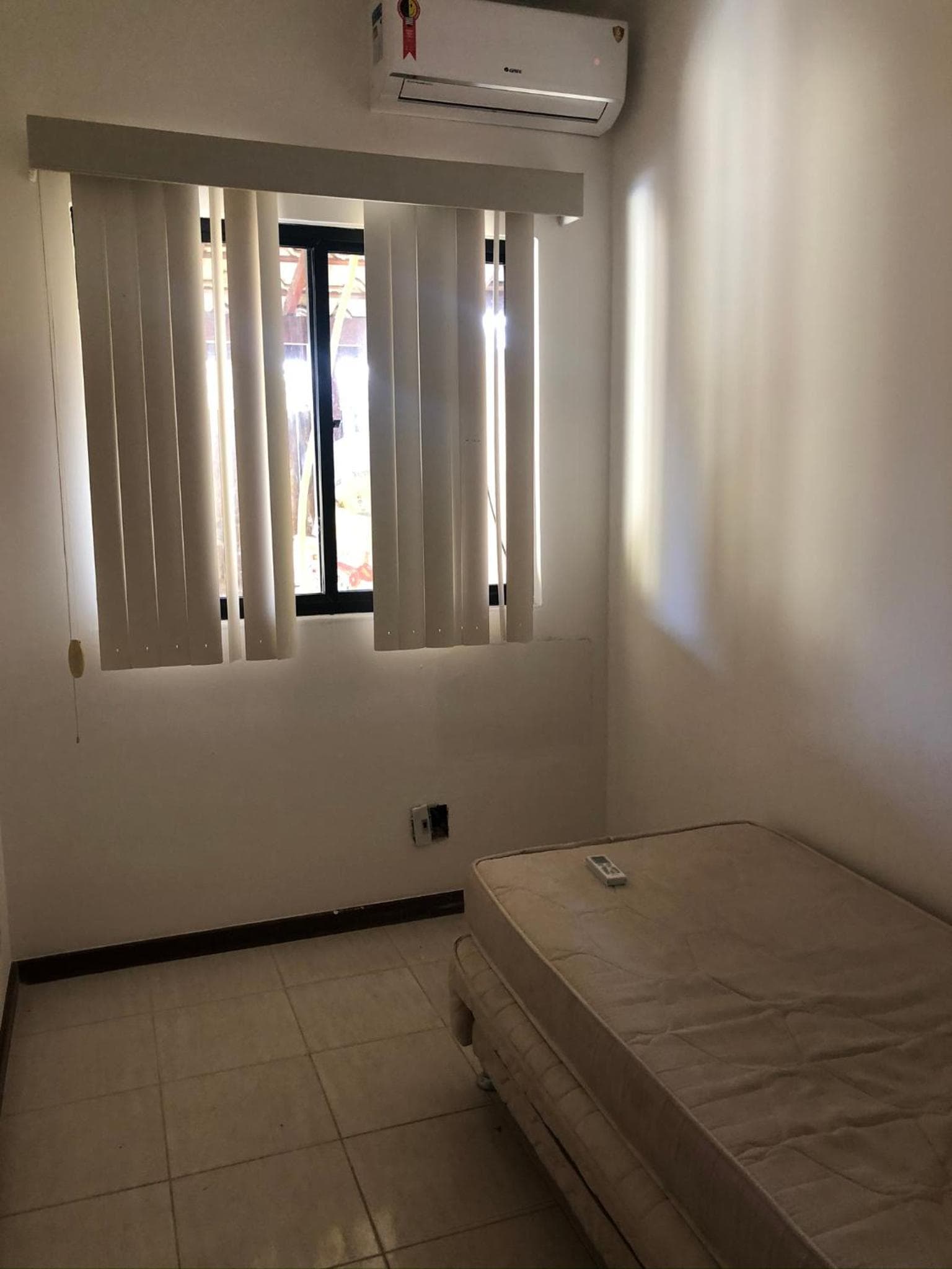 Guarajuba - BA - Confortável casa com 3 quartos, 2 suites