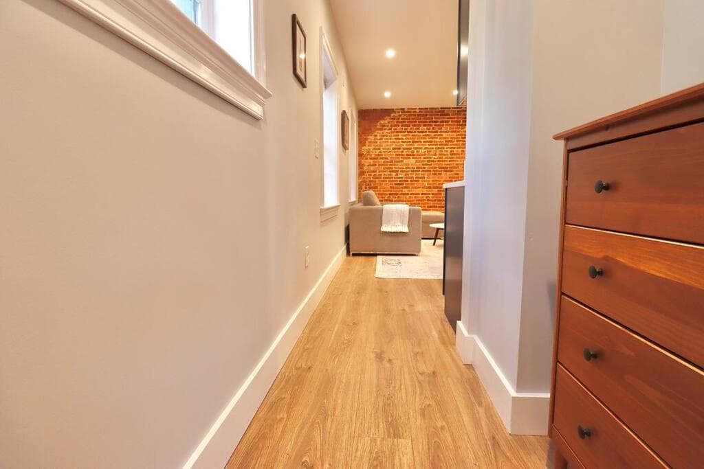 The Old Town Suite at Prince Street Inn
