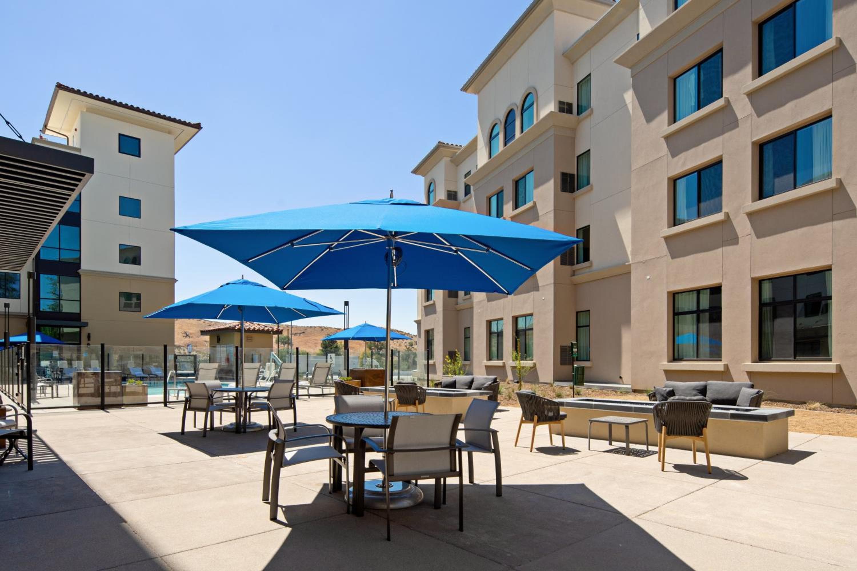 Holiday Inn Express & Suites - Valencia - Santa Clarita by IHG