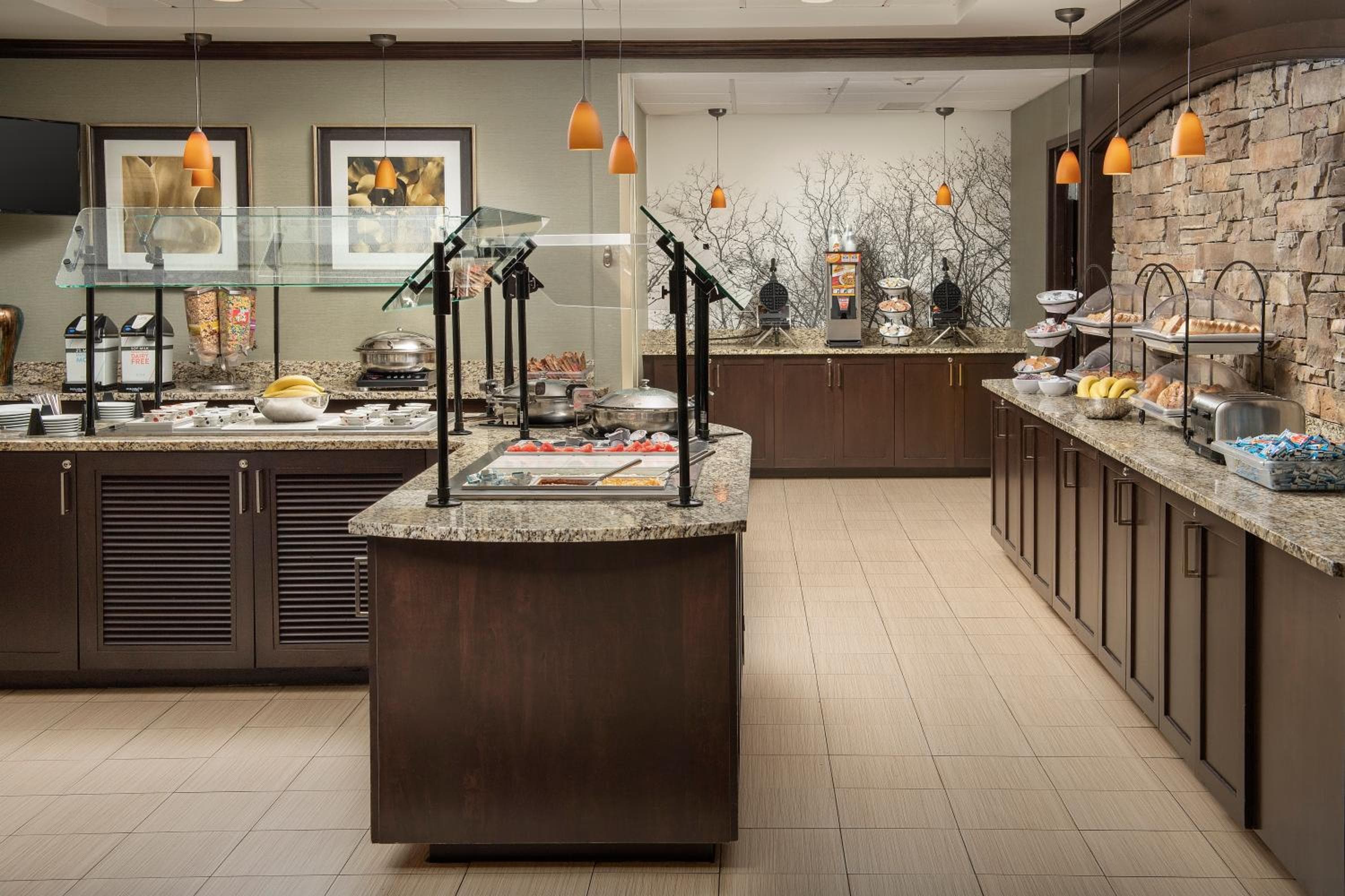 Staybridge Suites Greenville I-85 Woodruff Road by IHG