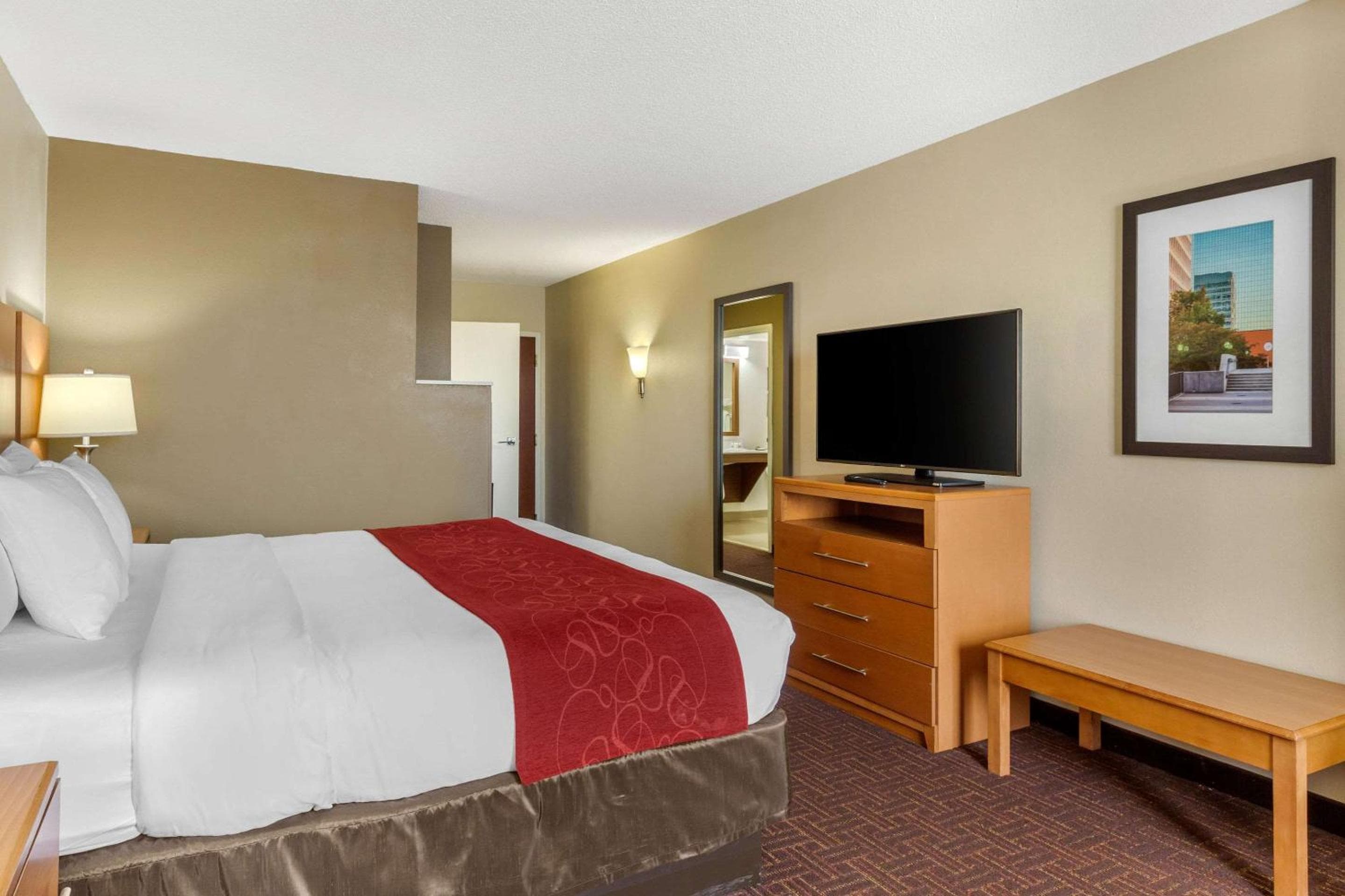Comfort Suites Hanes Mall