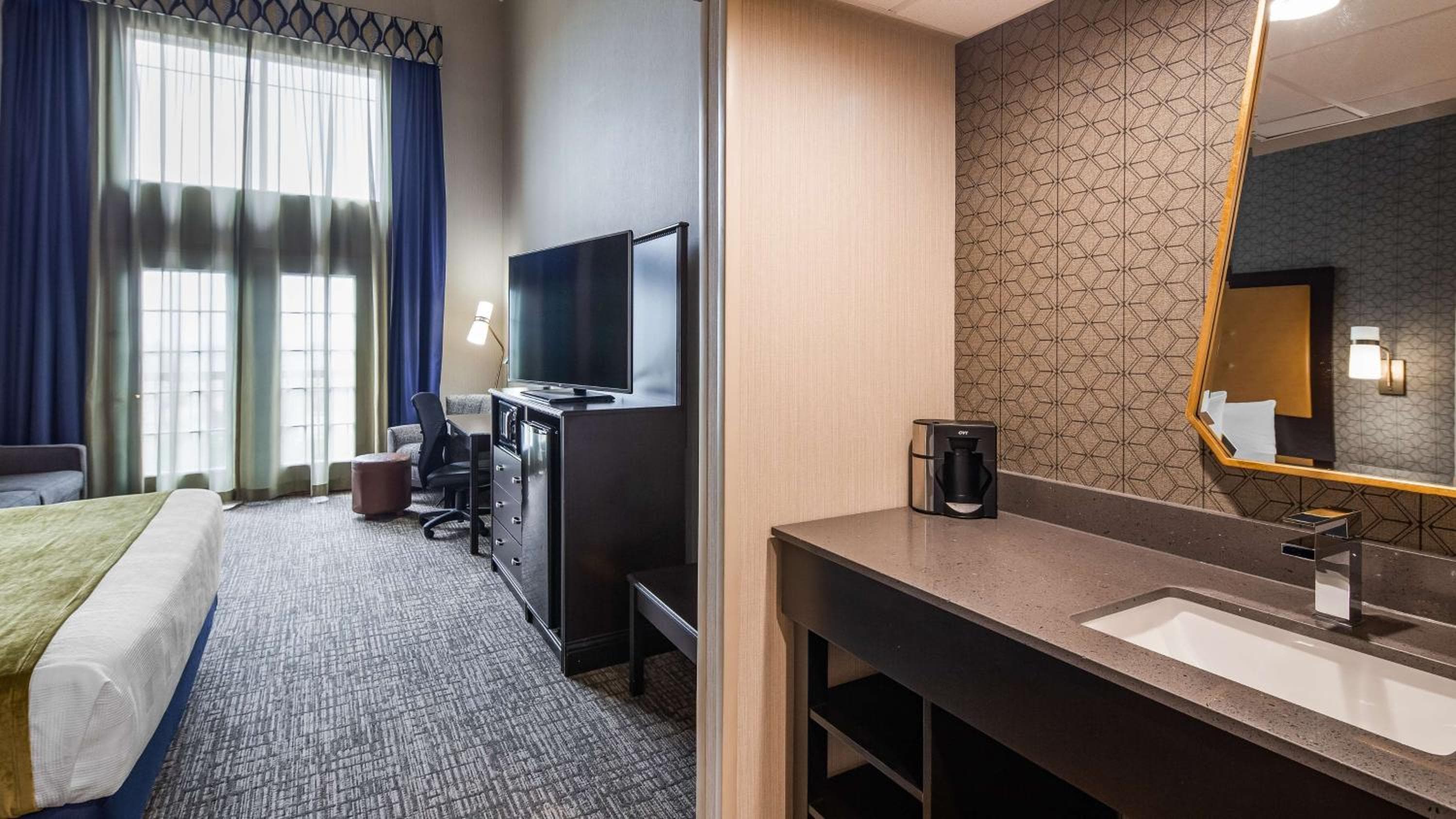 Best Western Plus Grant Creek Inn