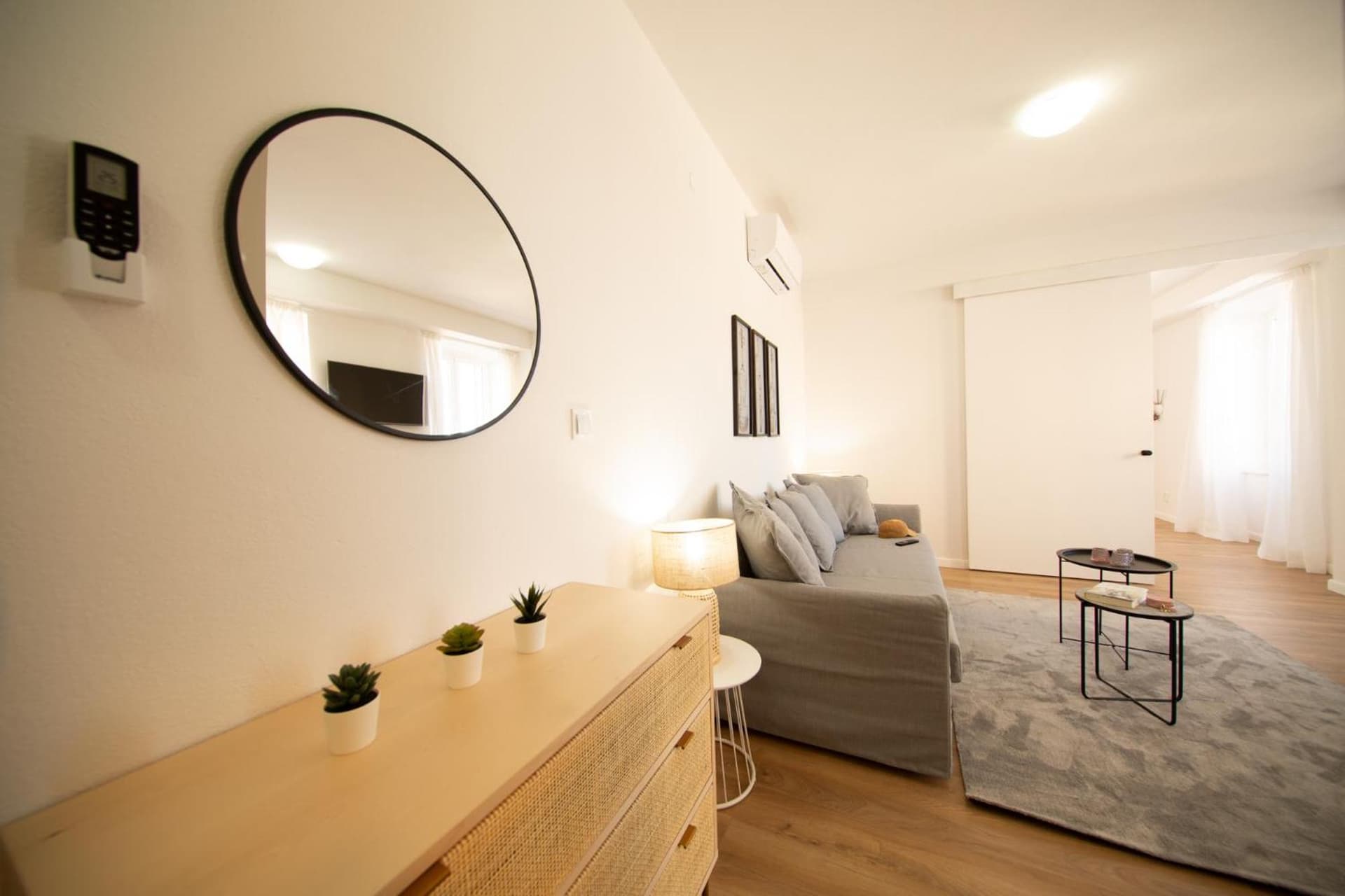 Central Seaside Residence