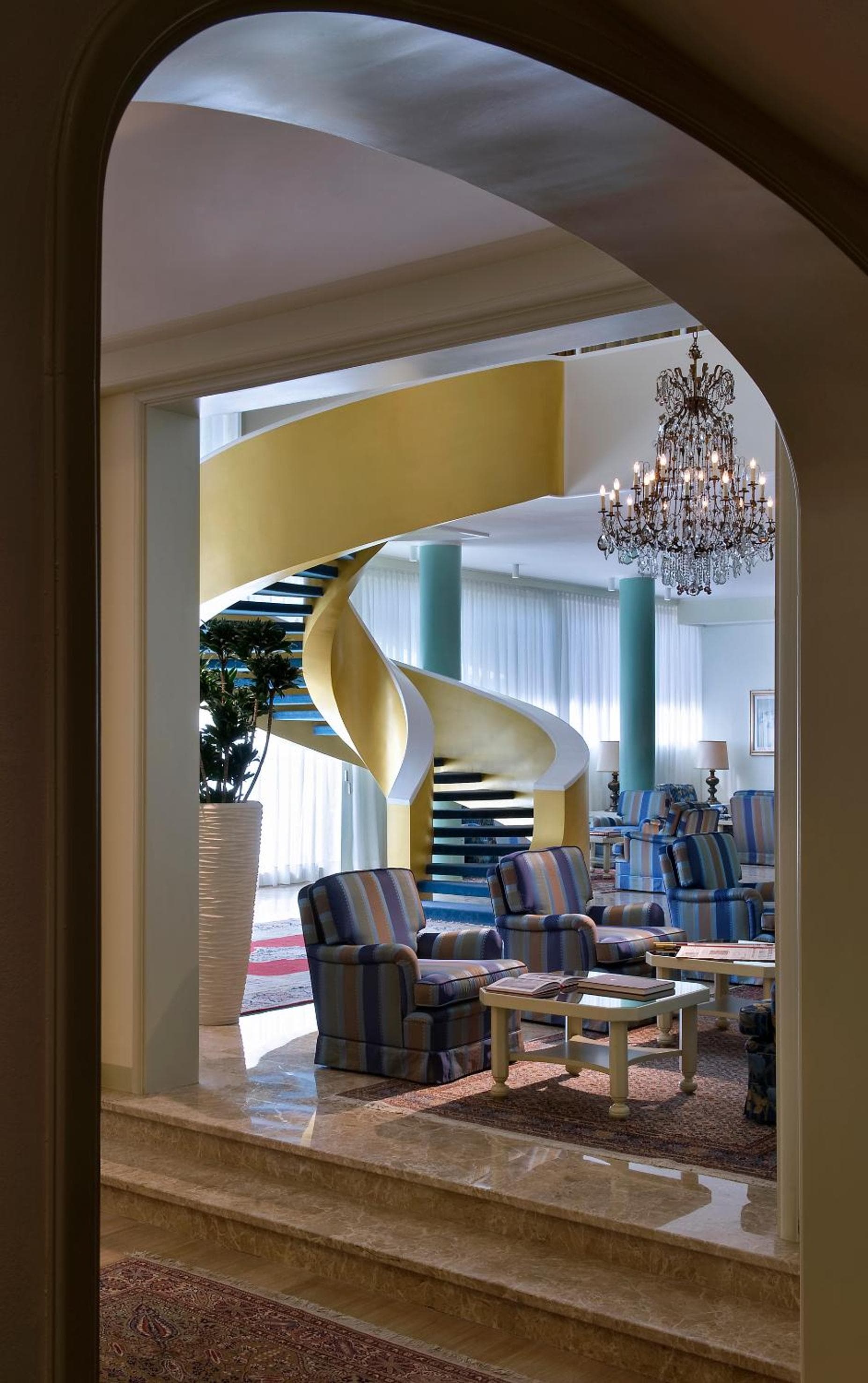 Hotel Bristol Buja