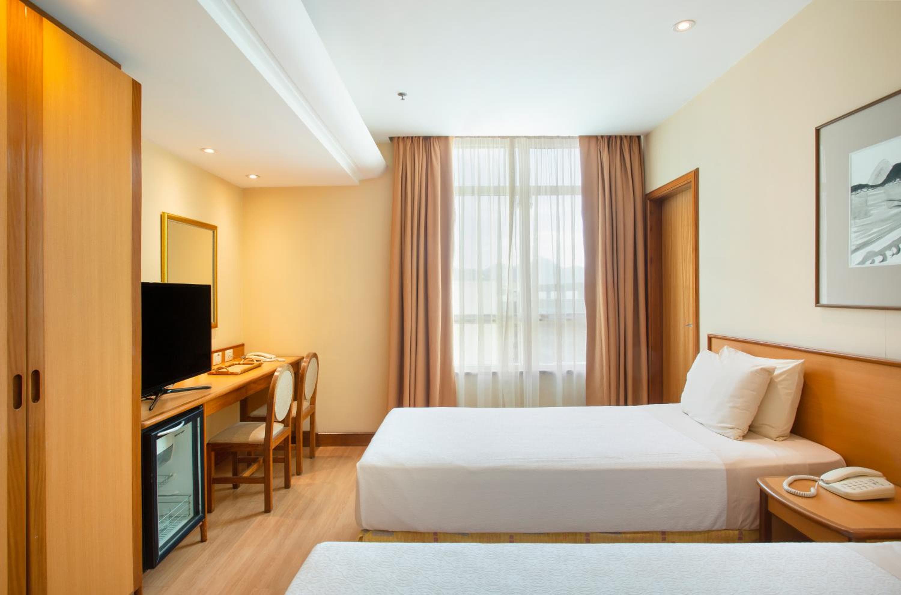 Windsor Asturias Hotel