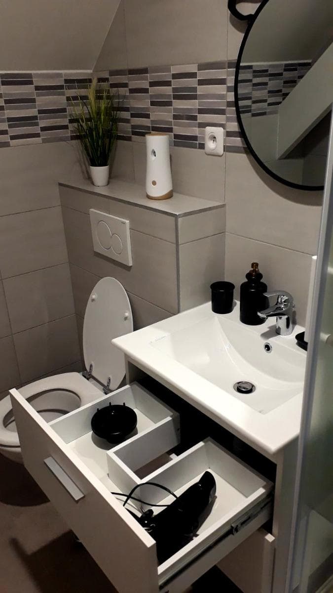 COSY CHAMBRE CHEZ HABITANT 5mn Aéroport Roissy CDG