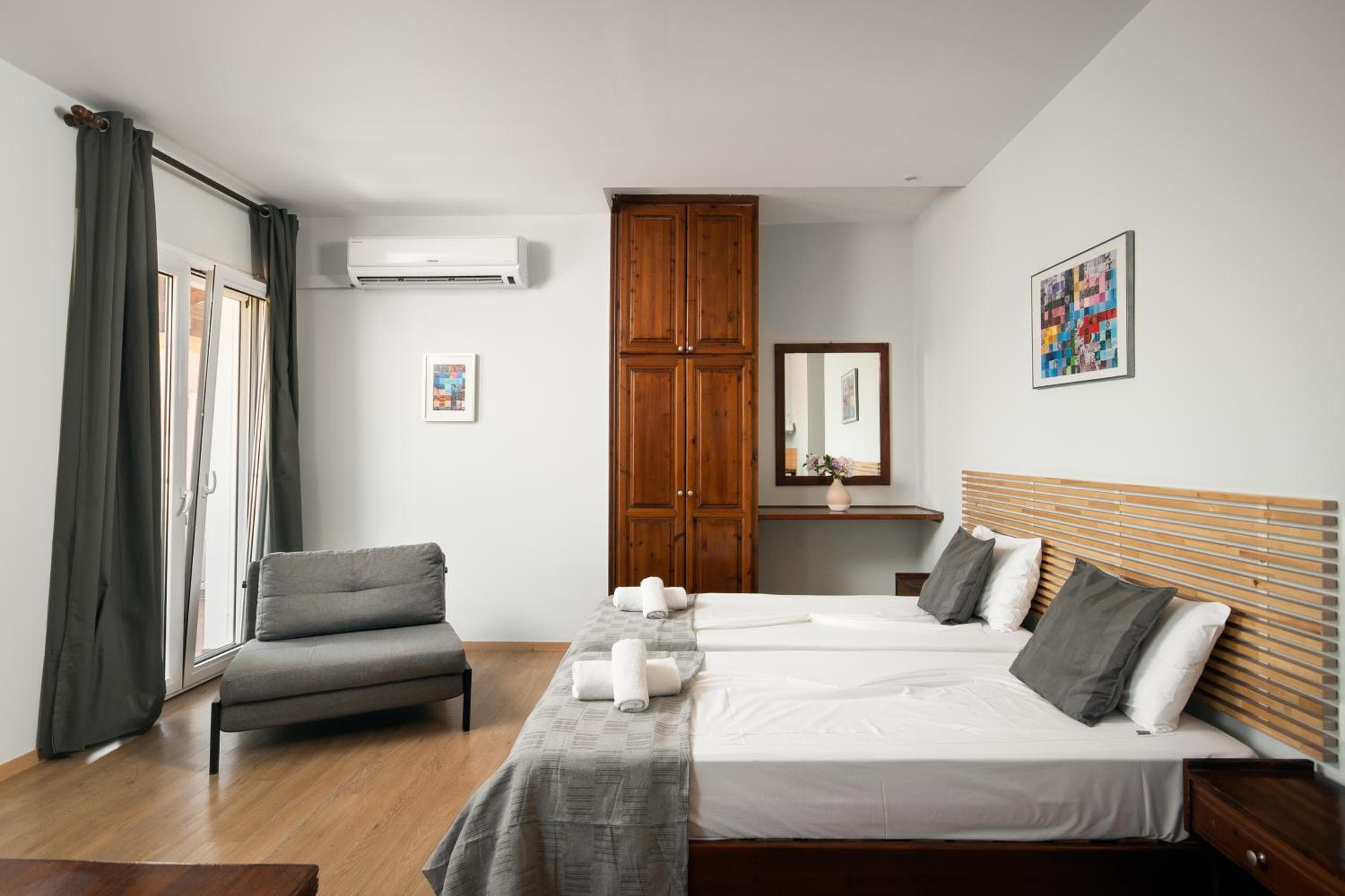 Folies Corfu Town Hotel Apartments
