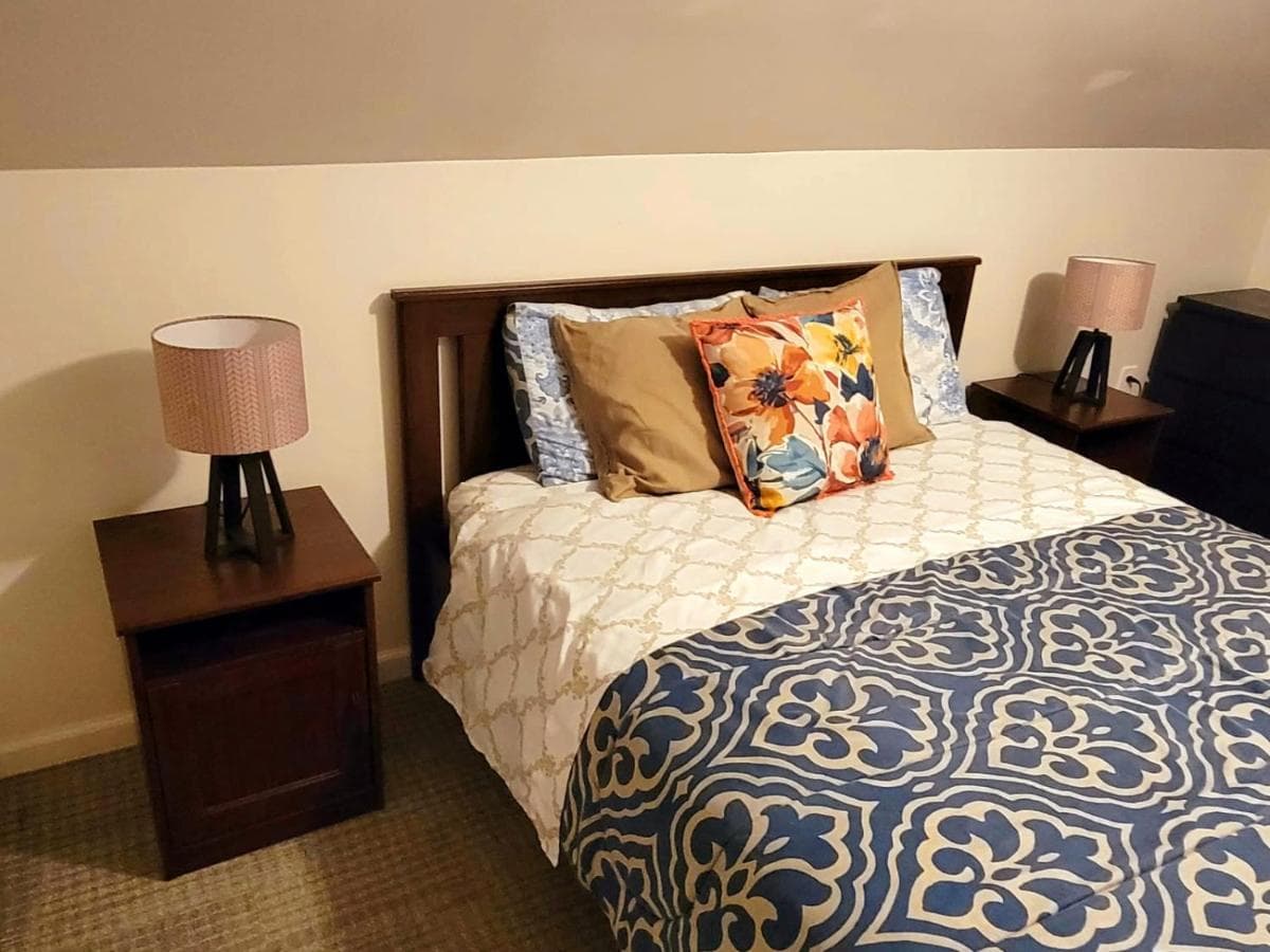 Delightful well located one bedroom attic