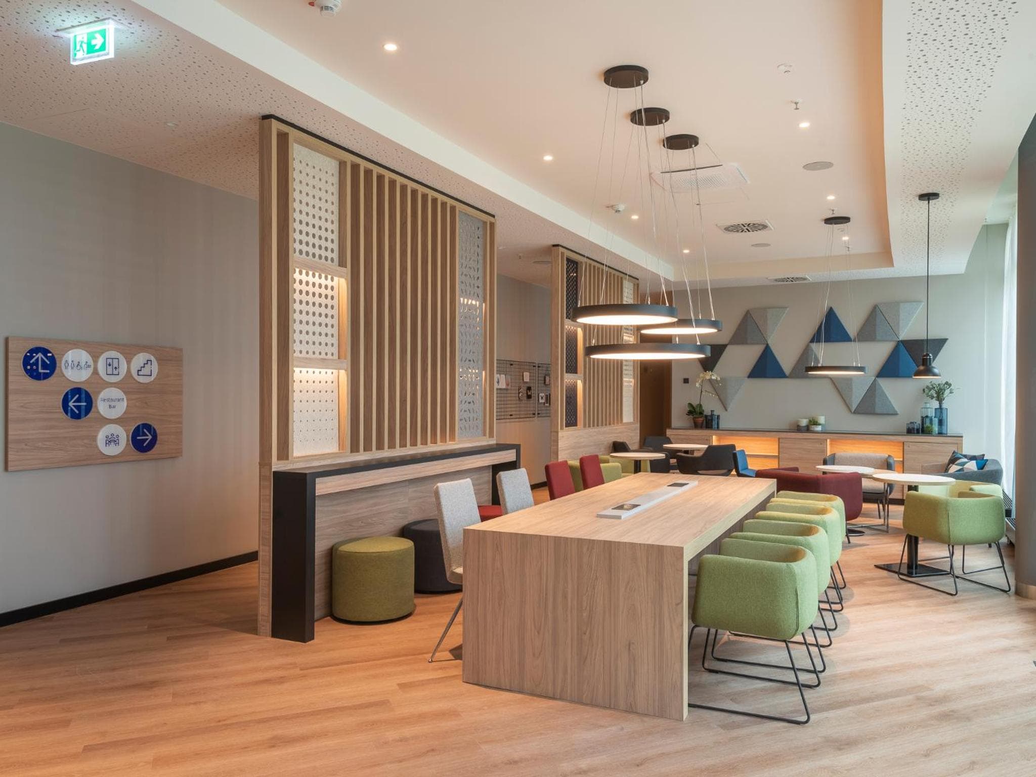 Holiday Inn Express Düsseldorf - Hauptbahnhof by IHG