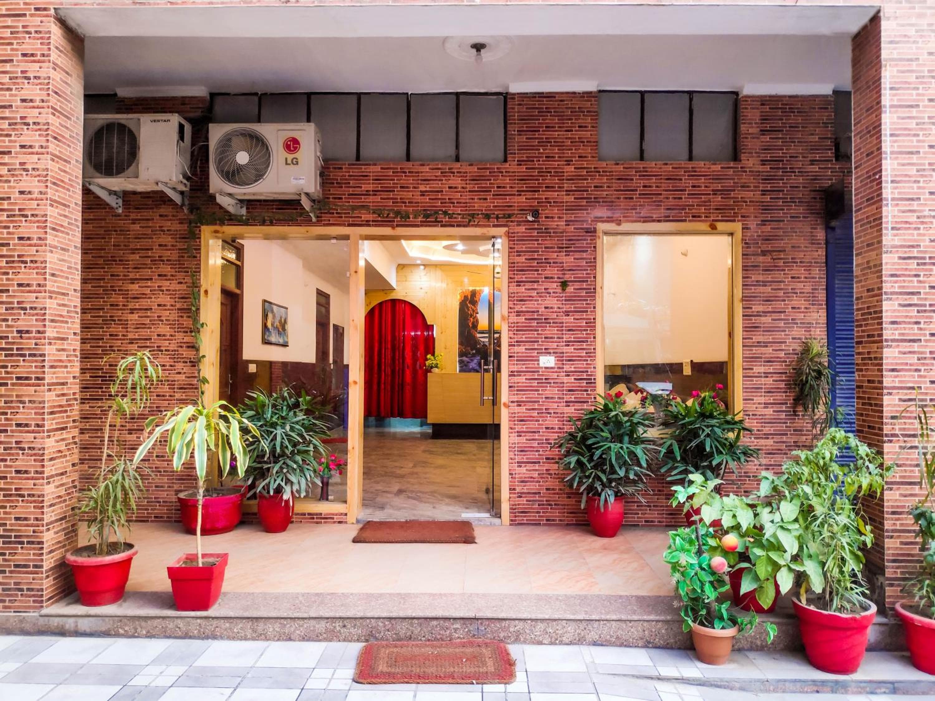 Rebirth Hotel