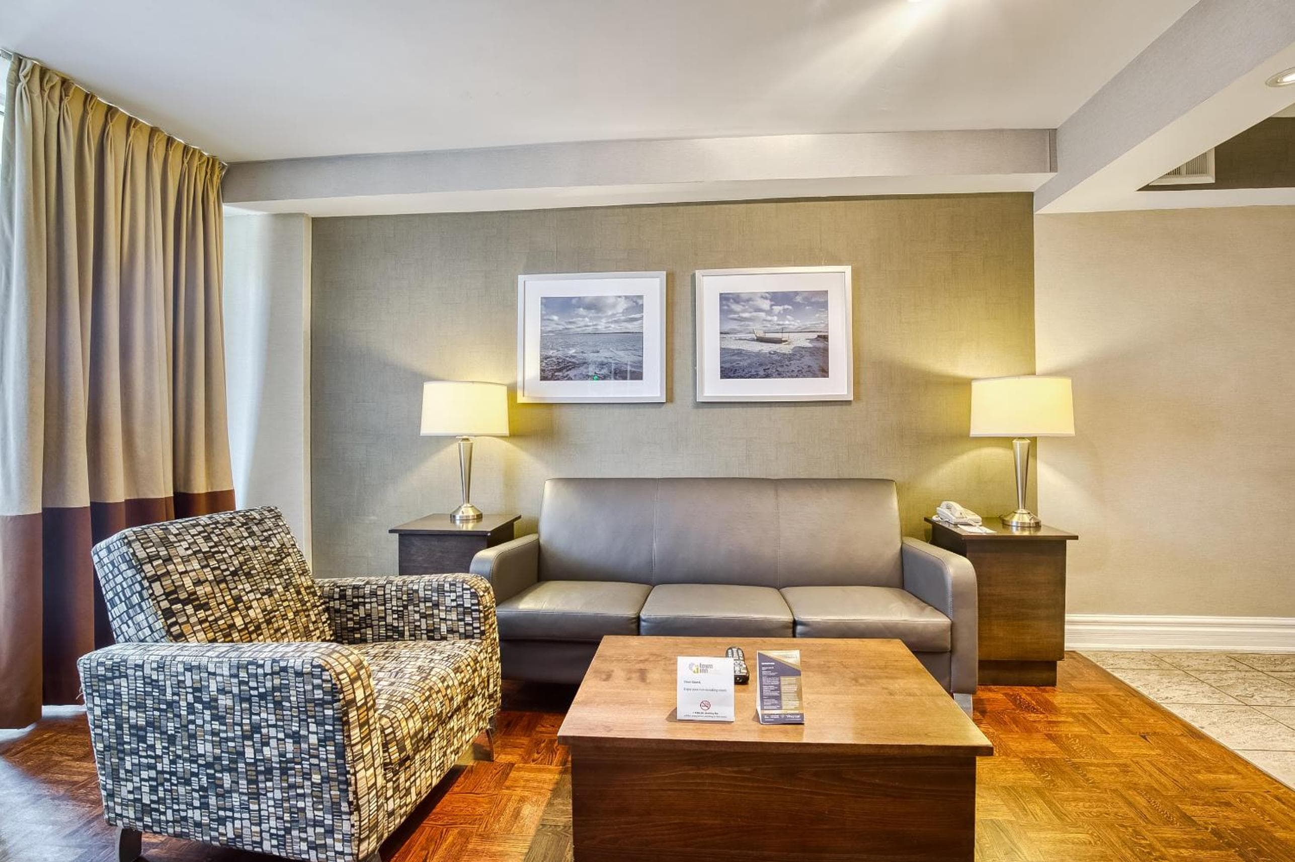 Town Inn Suites Hotel