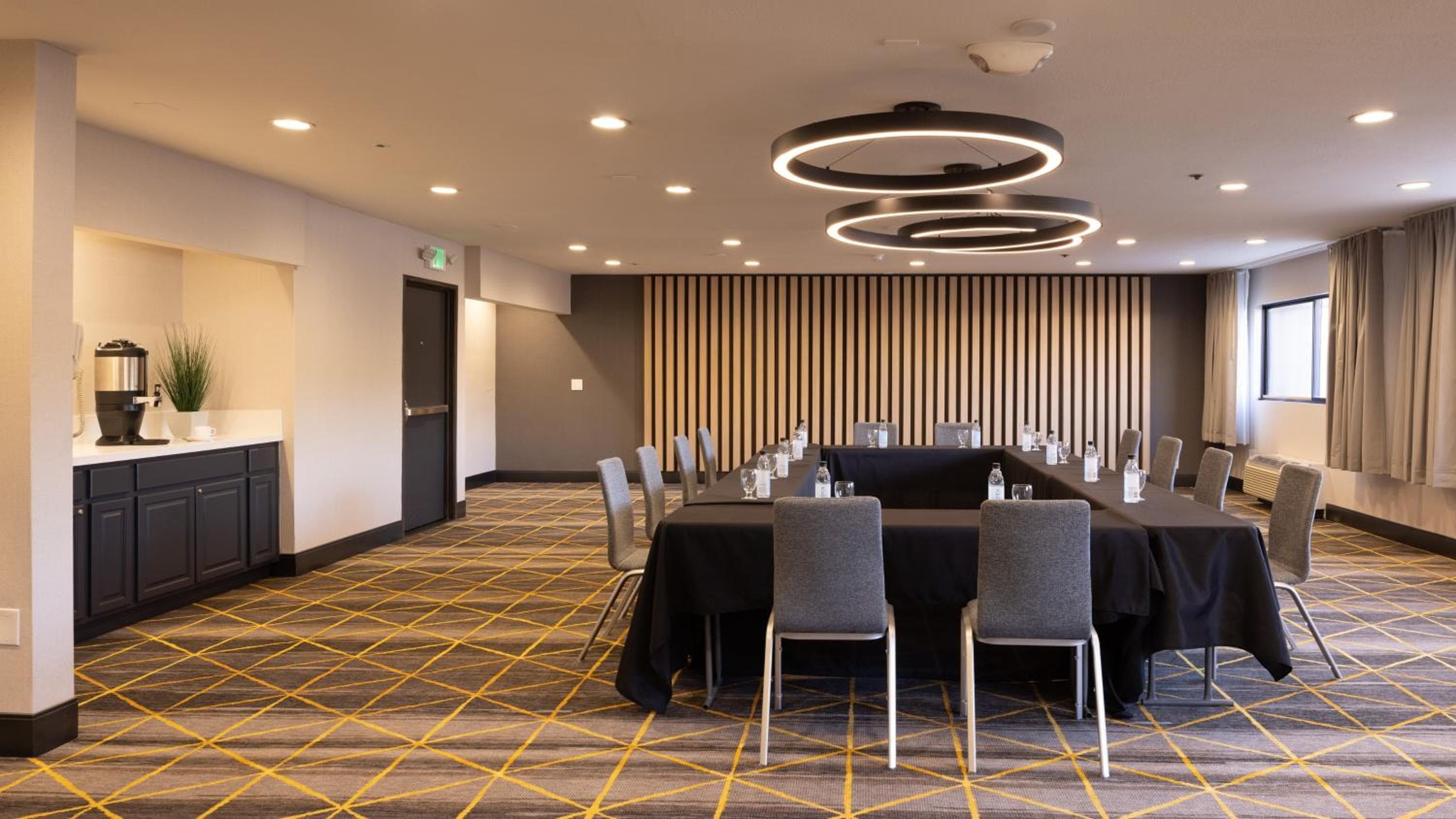 Holiday Inn Santa Ana-Orange Co Arpt by IHG