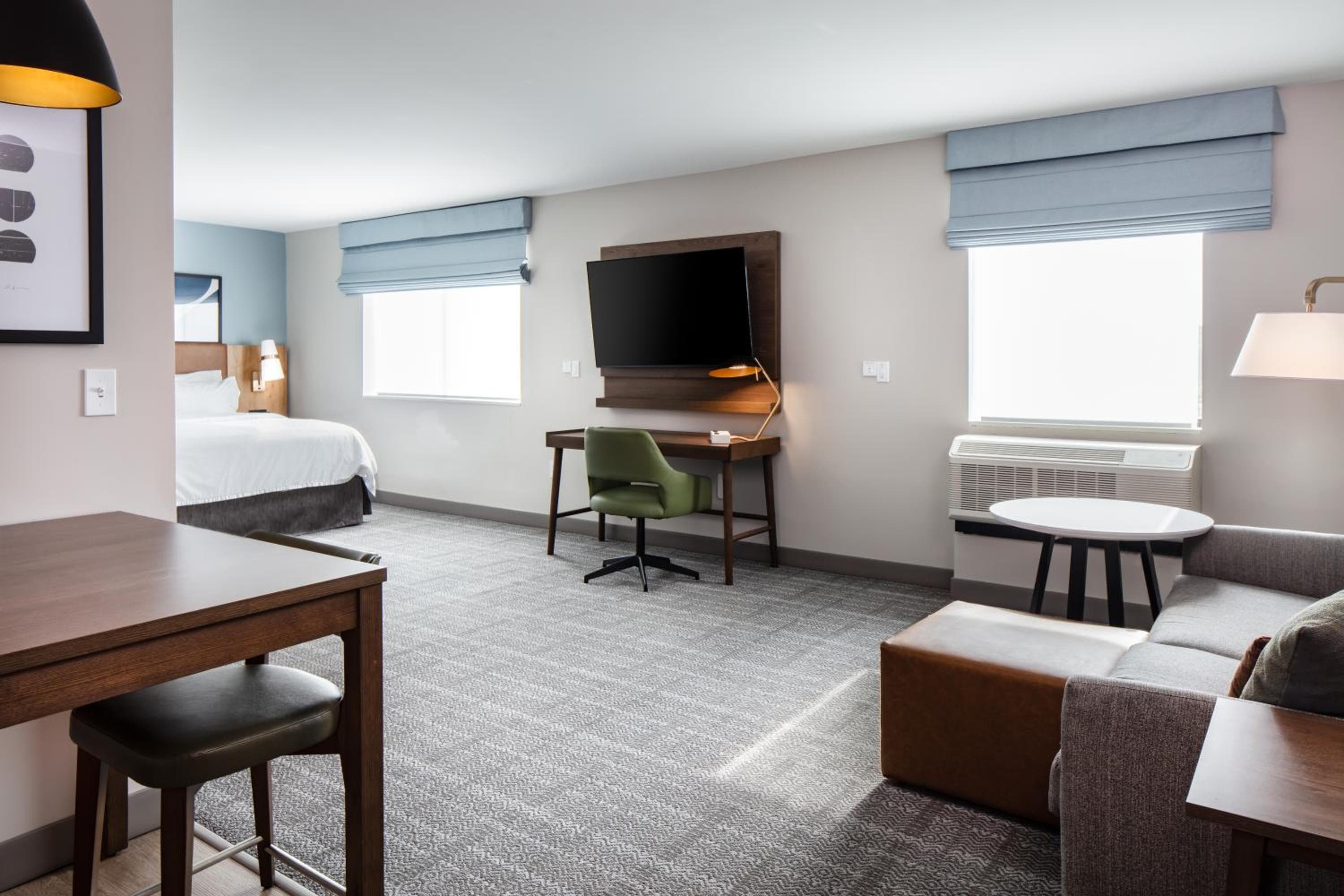 Staybridge Suites - Iowa City - Coralville by IHG