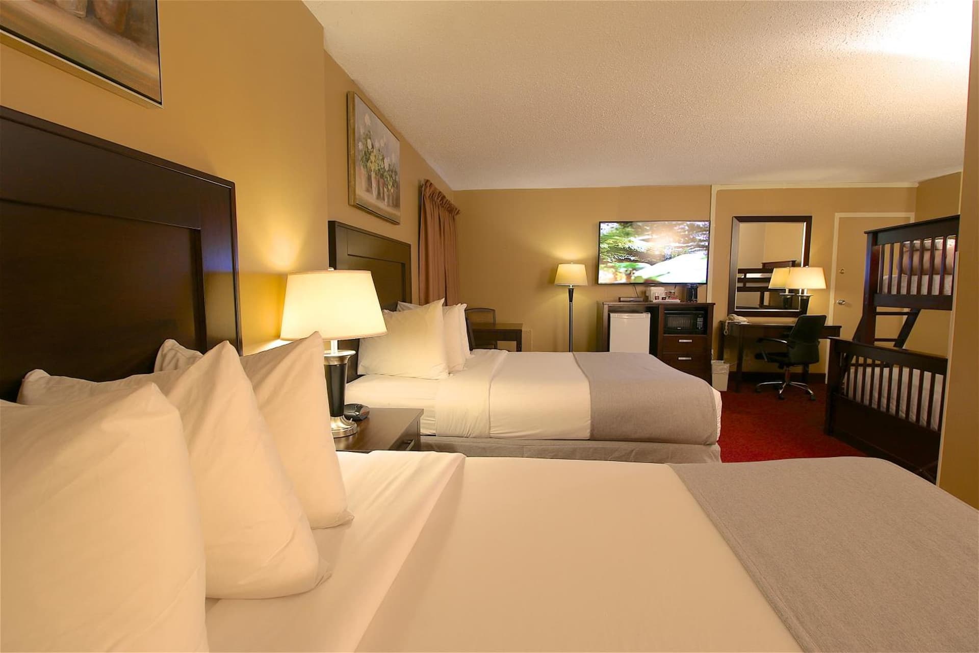 Clarion Pointe Medicine Hat Saamis Tepee