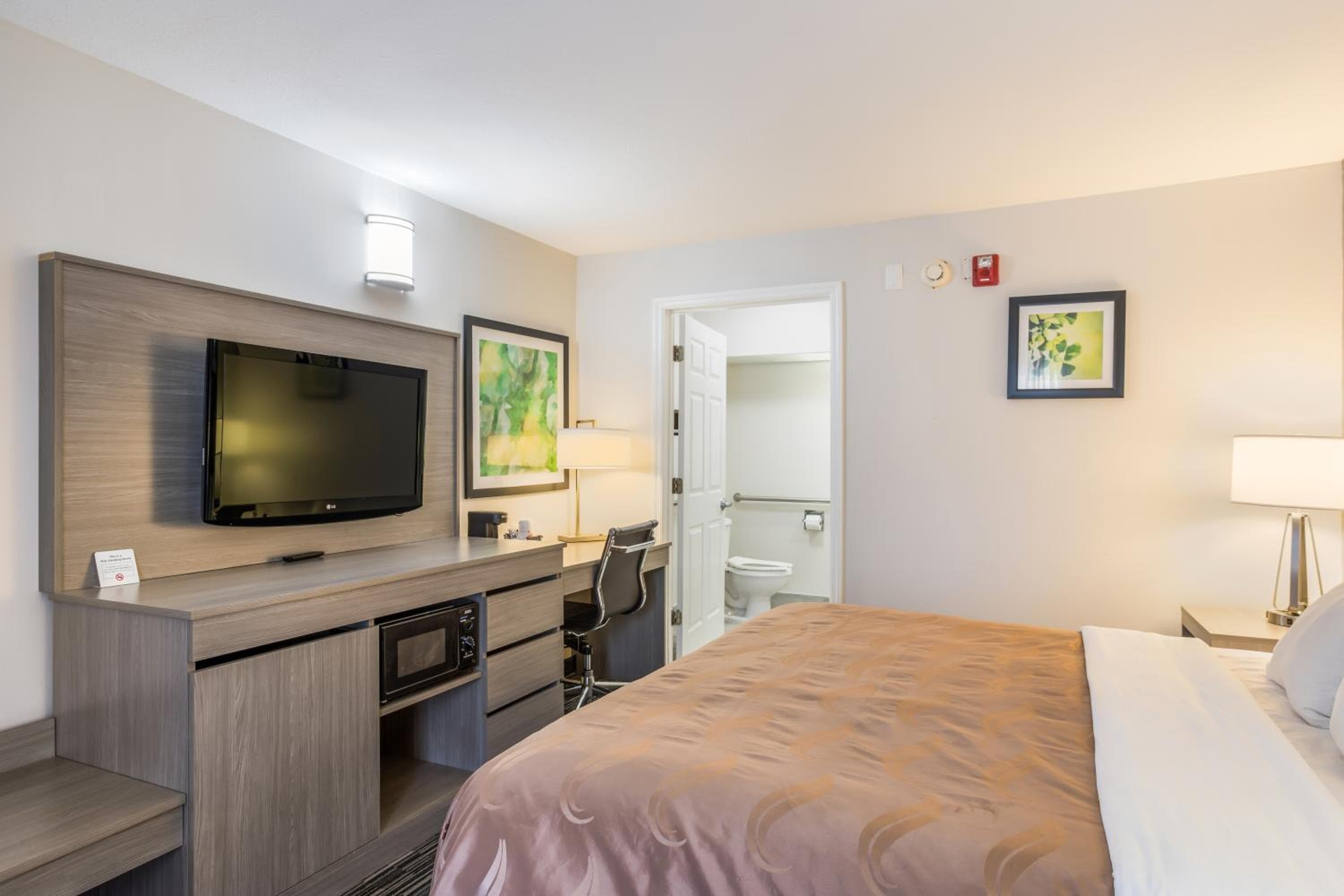Quality Inn Gallatin-Nashville Metro