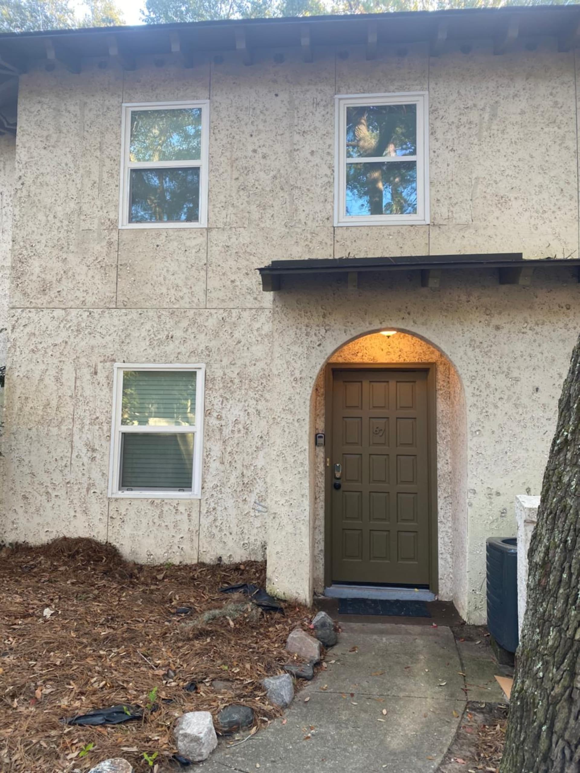HHI Homes- Newly Renovated Cozy Modern Pet-Friendly Villa-Ideal Location