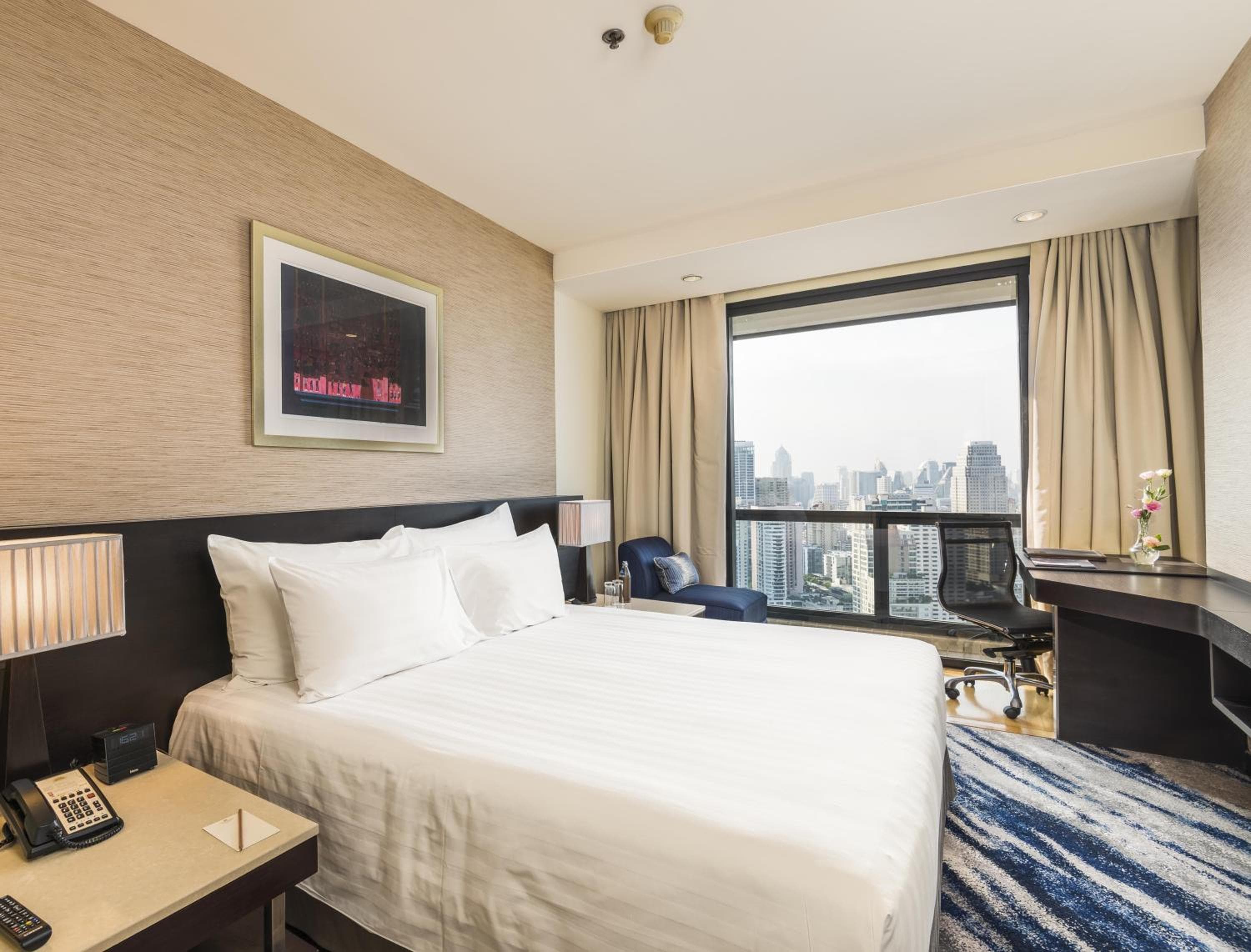 Emporium Suites by Chatrium