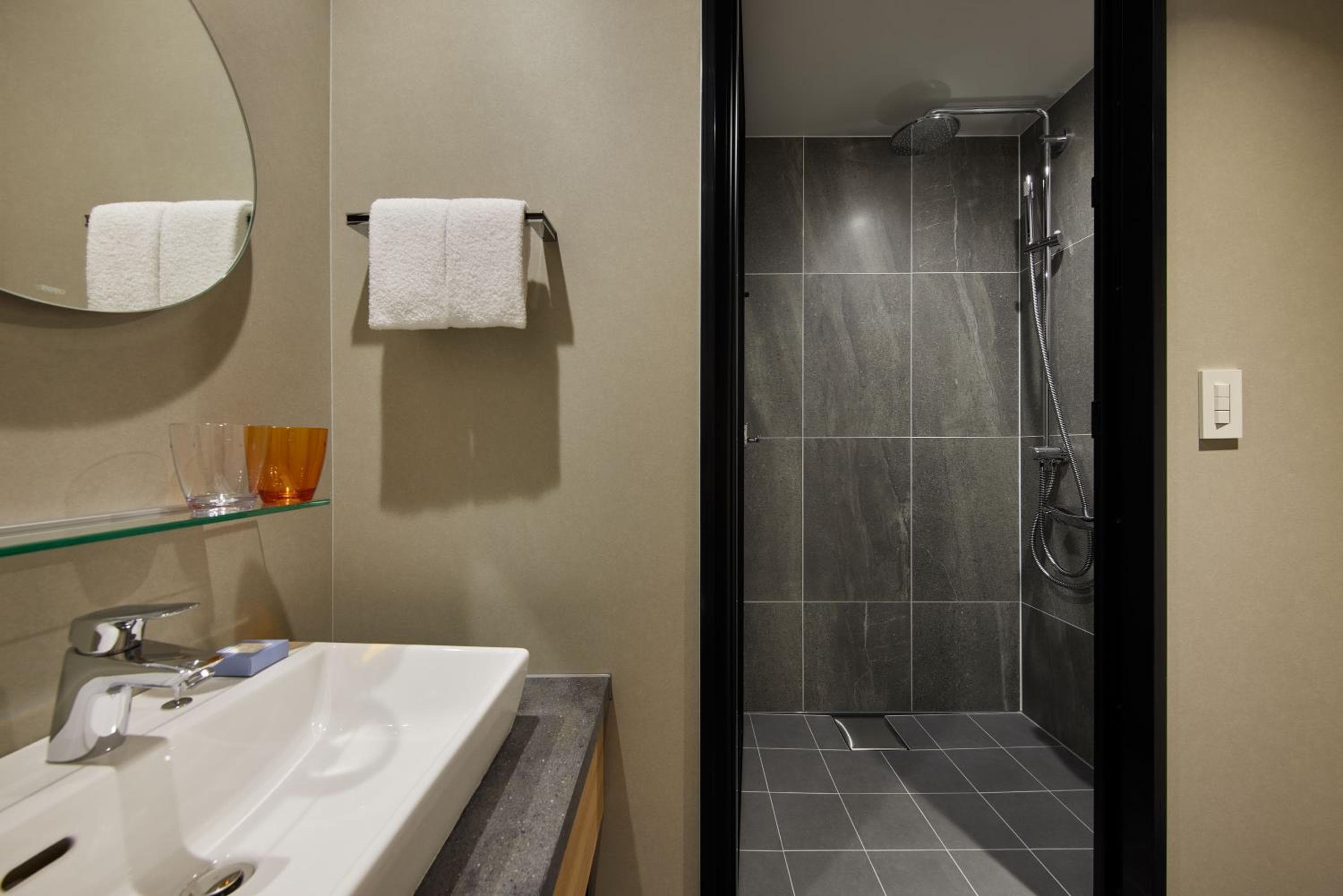Oakwood Hotel Oike Kyoto