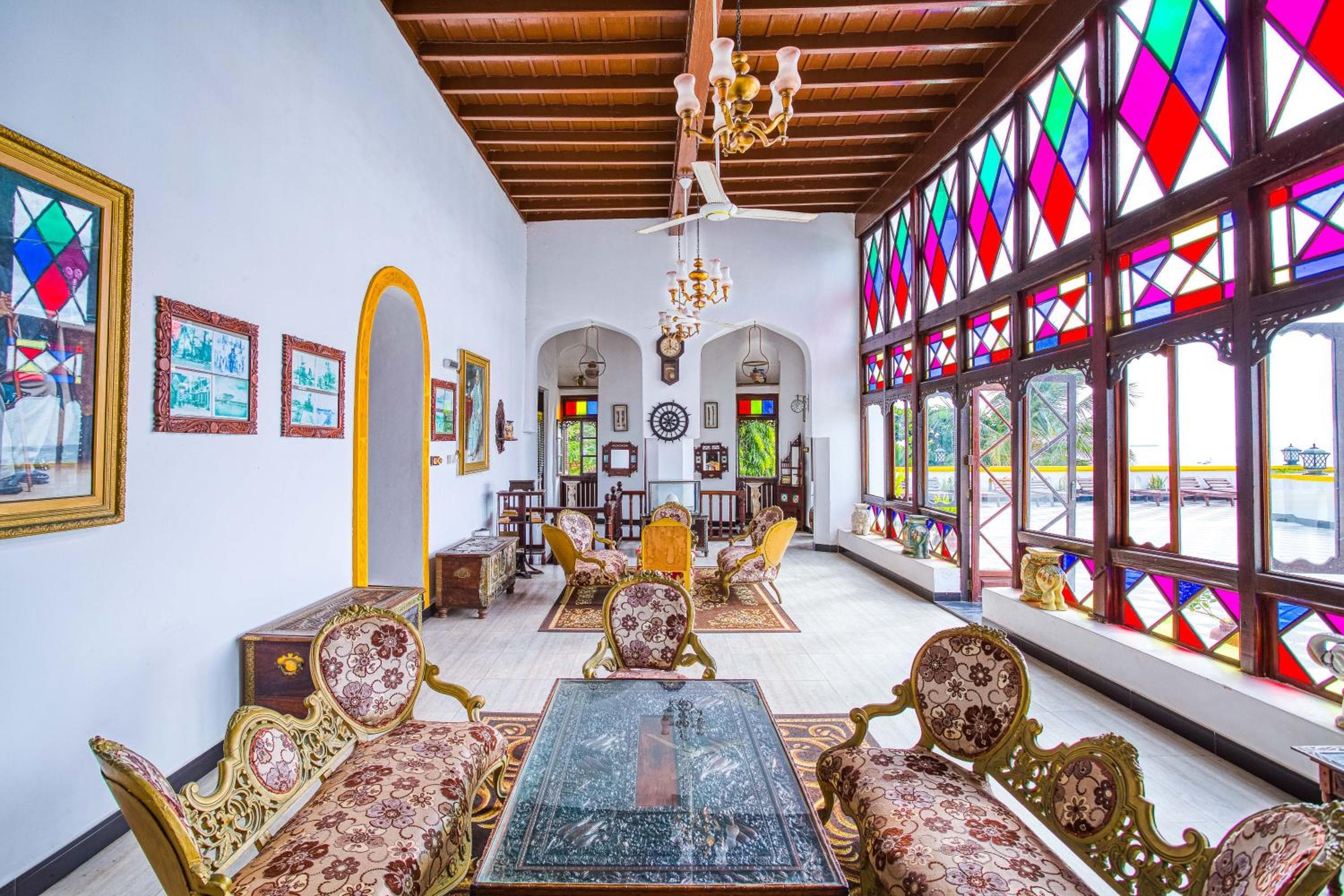 Tembo House Hotel