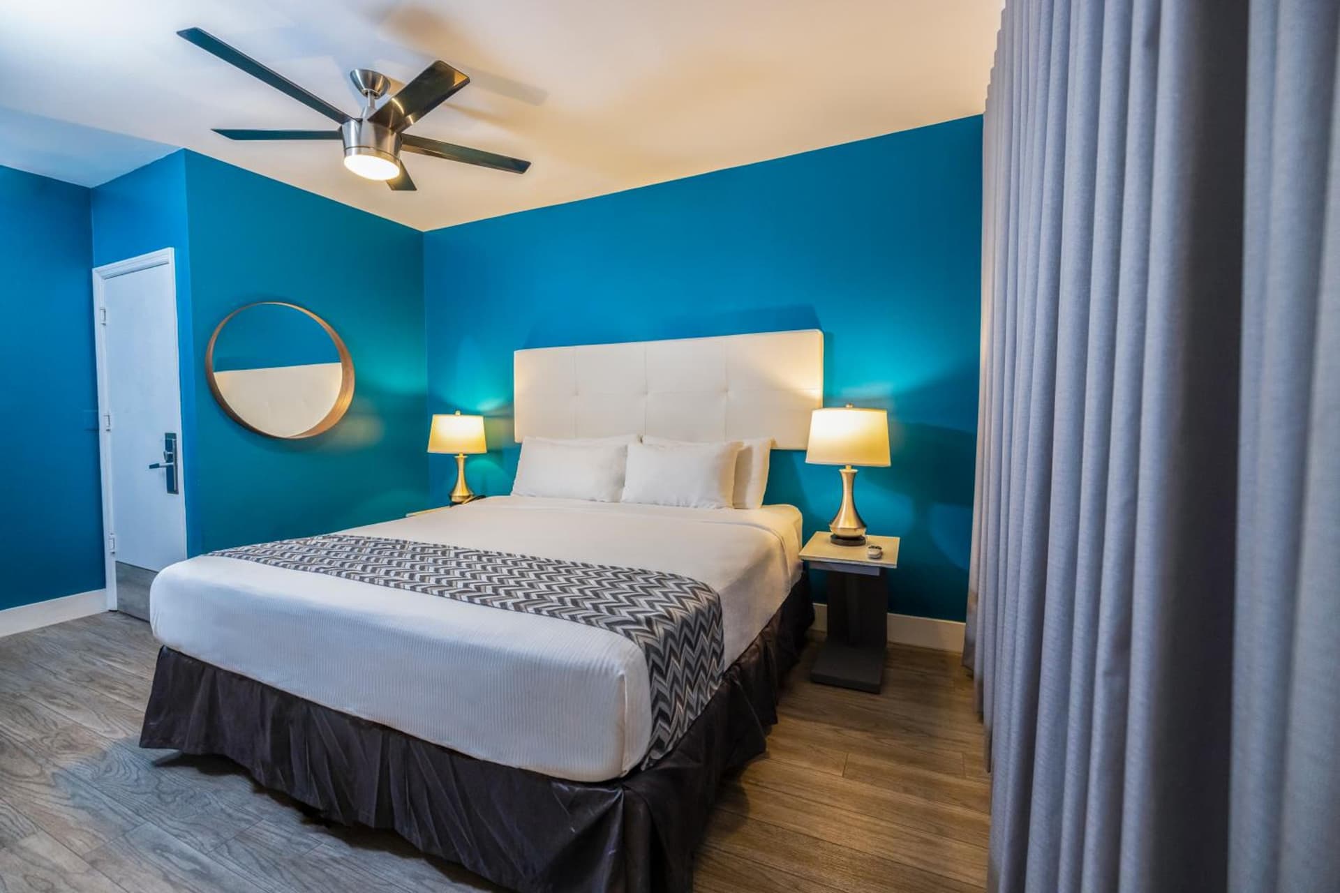 Colony Hotel