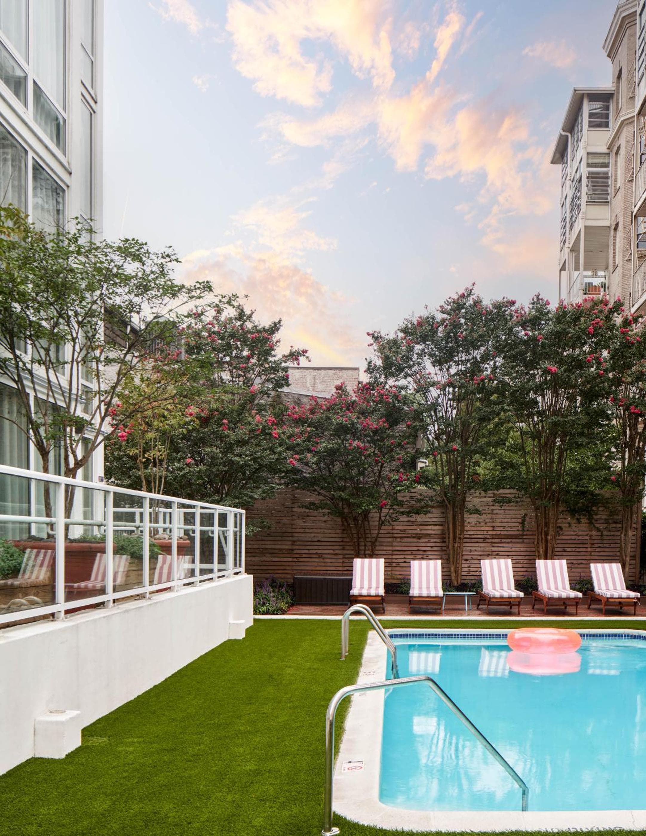 Hotel Rendale Washington DC