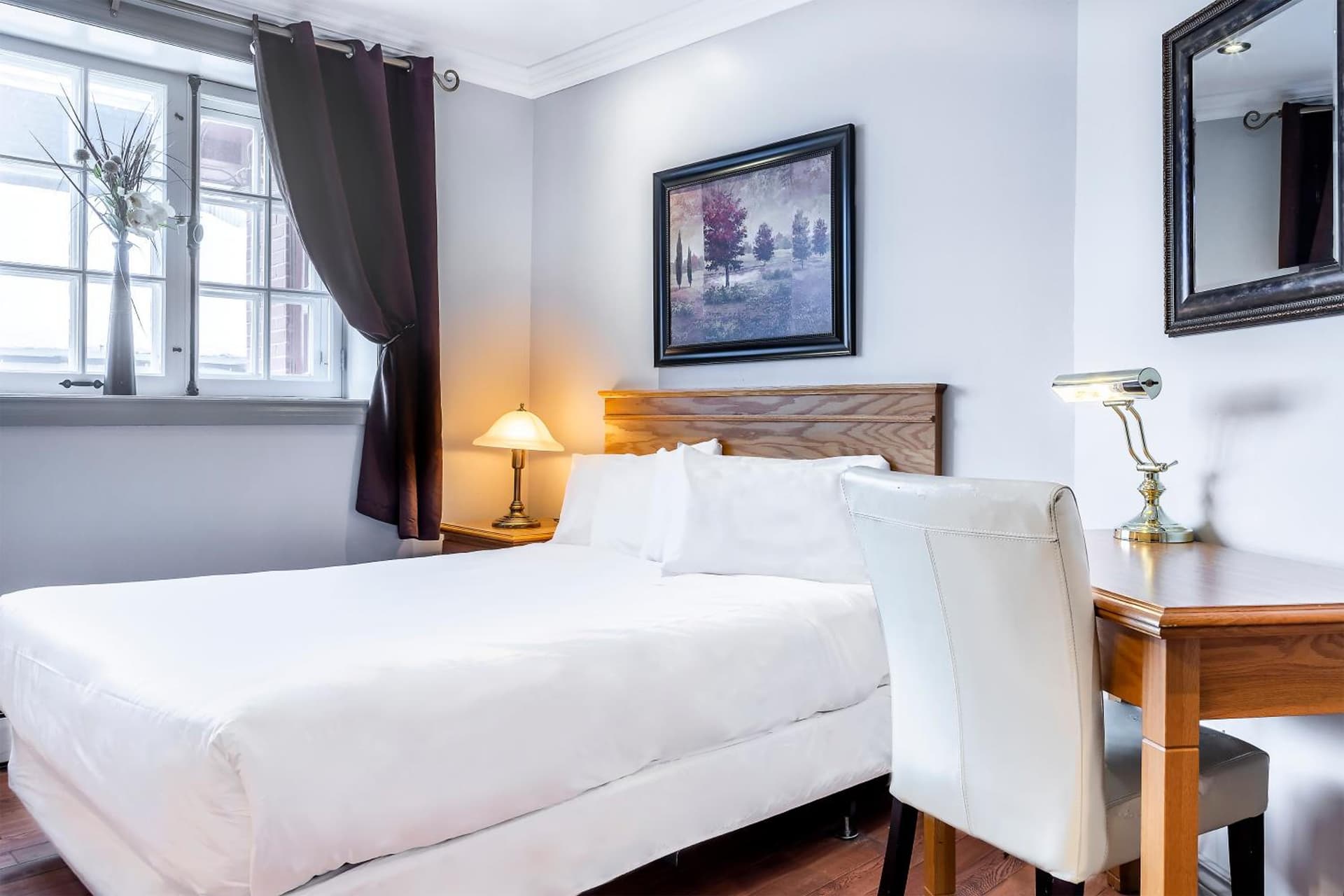 Hotel Louisbourg