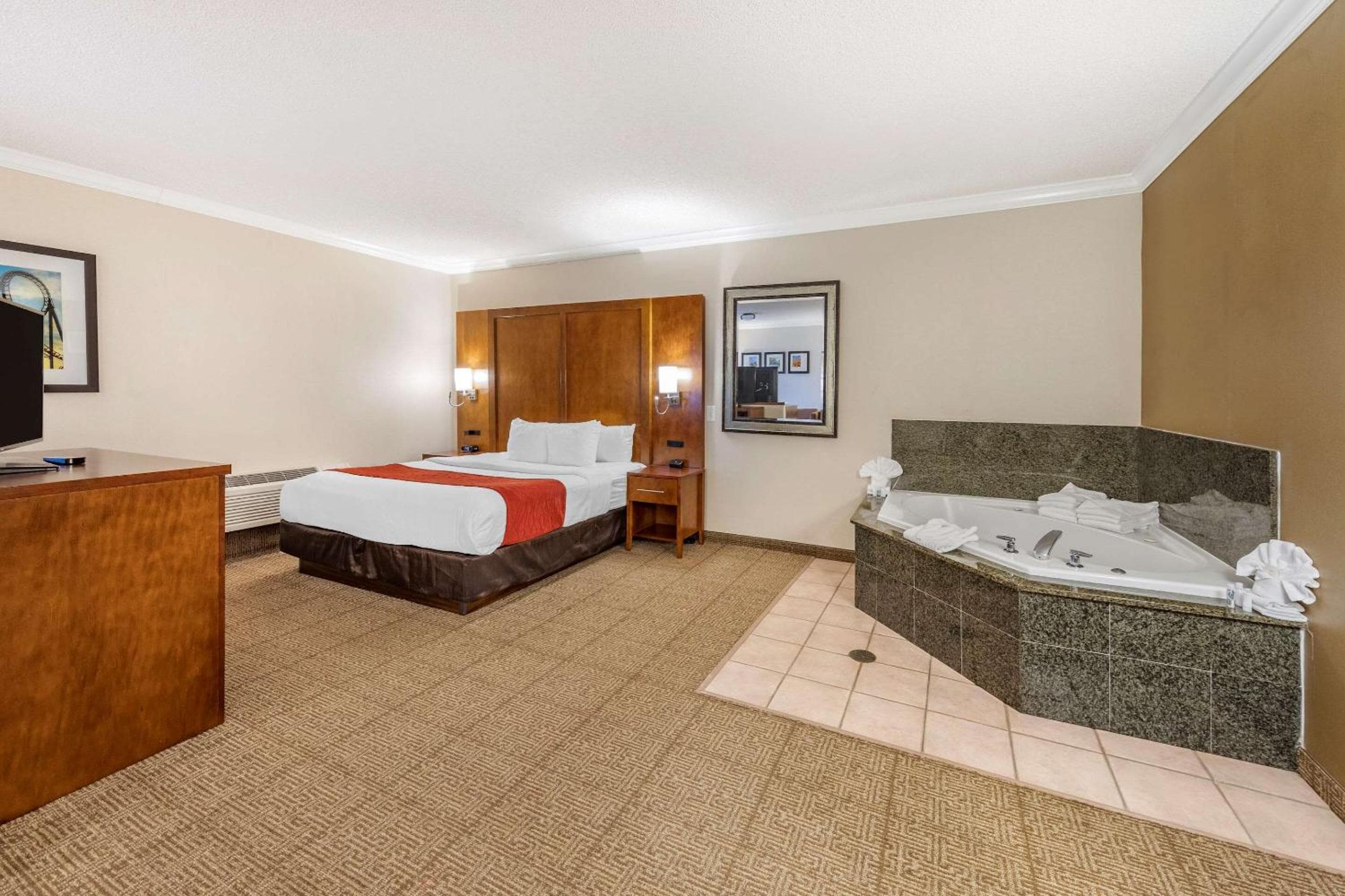 Comfort Suites Near Six Flags Magic Mountain