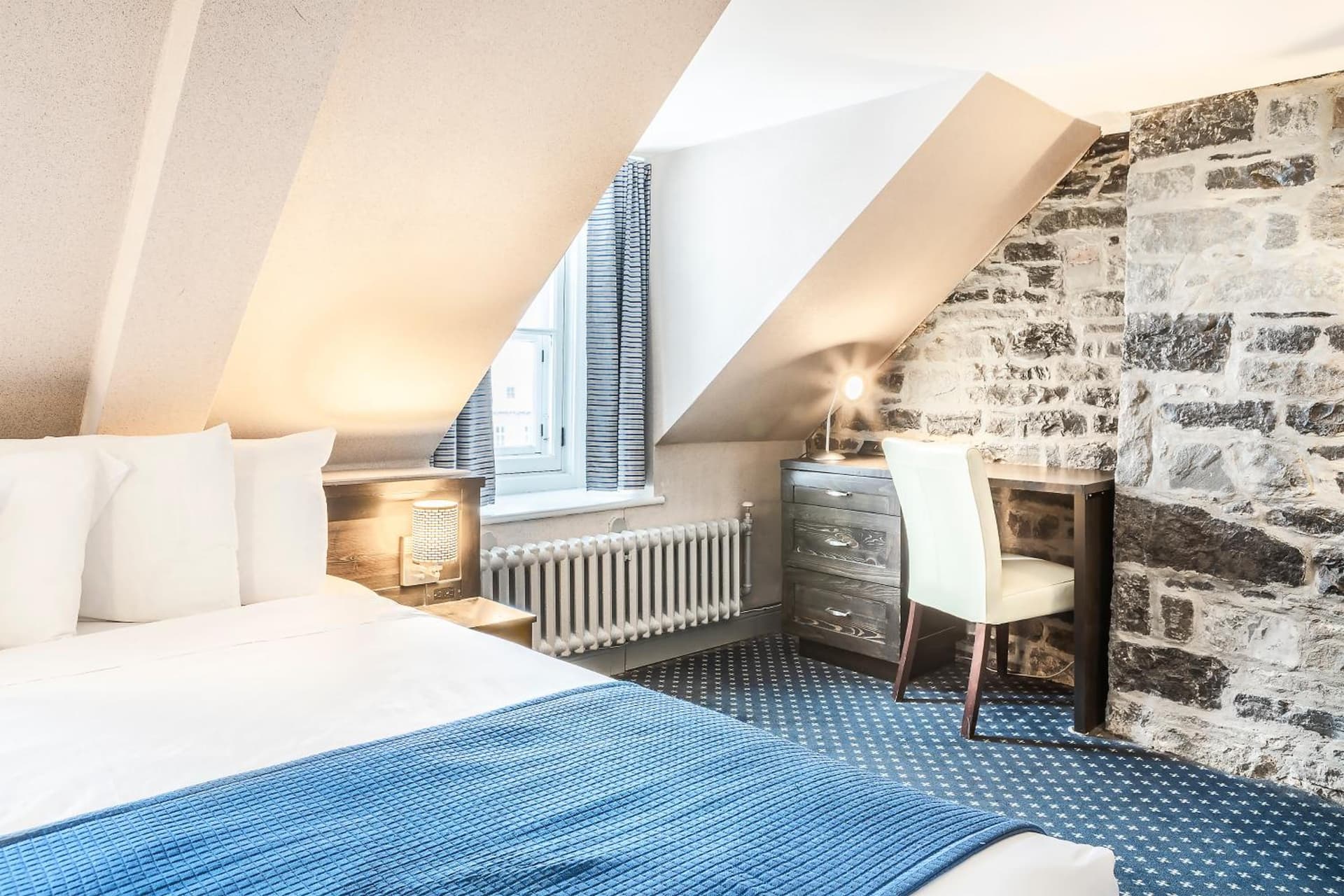 Hotel Louisbourg