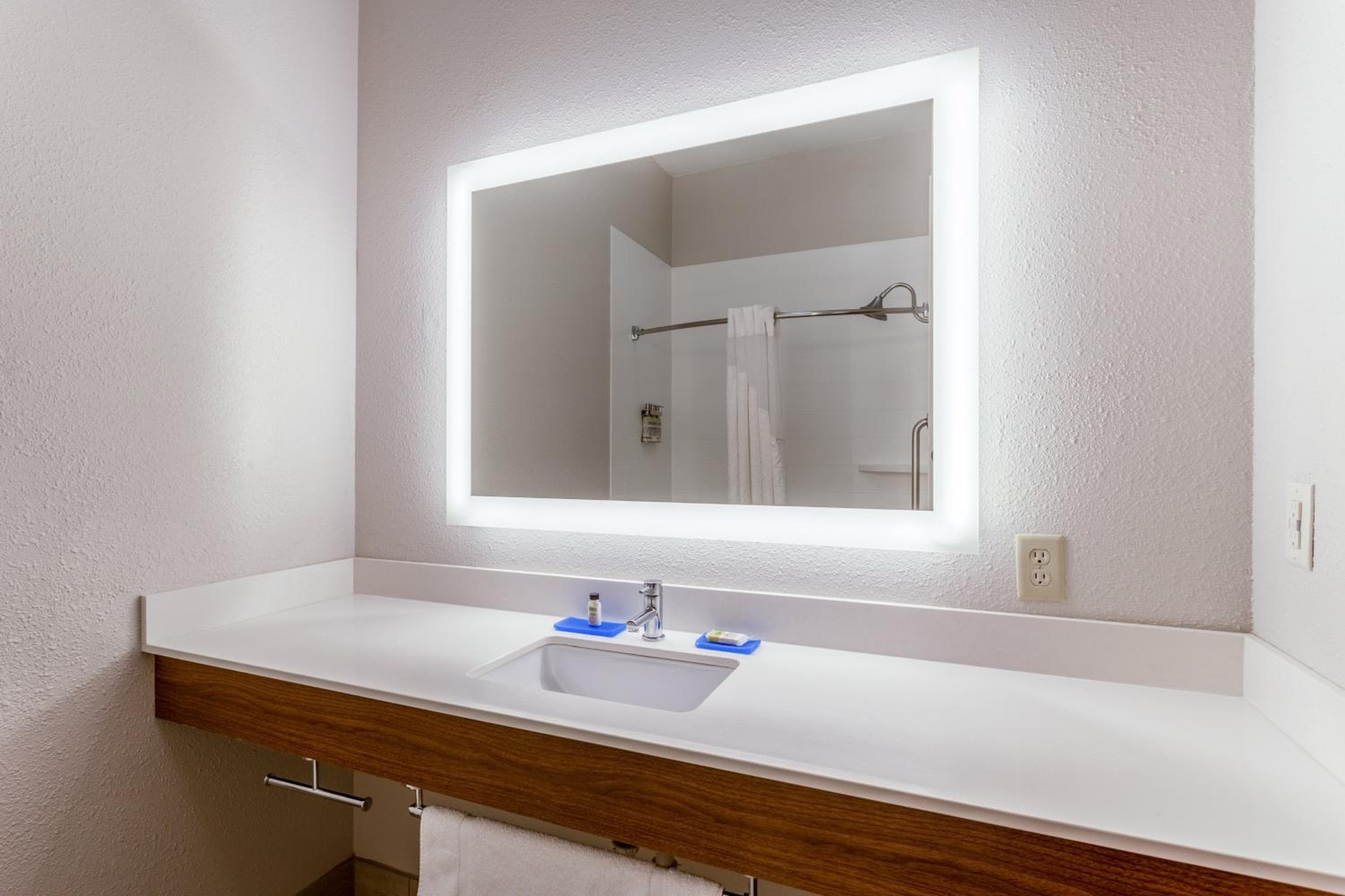 Holiday Inn Express & Suites O'Fallon-Shiloh by IHG