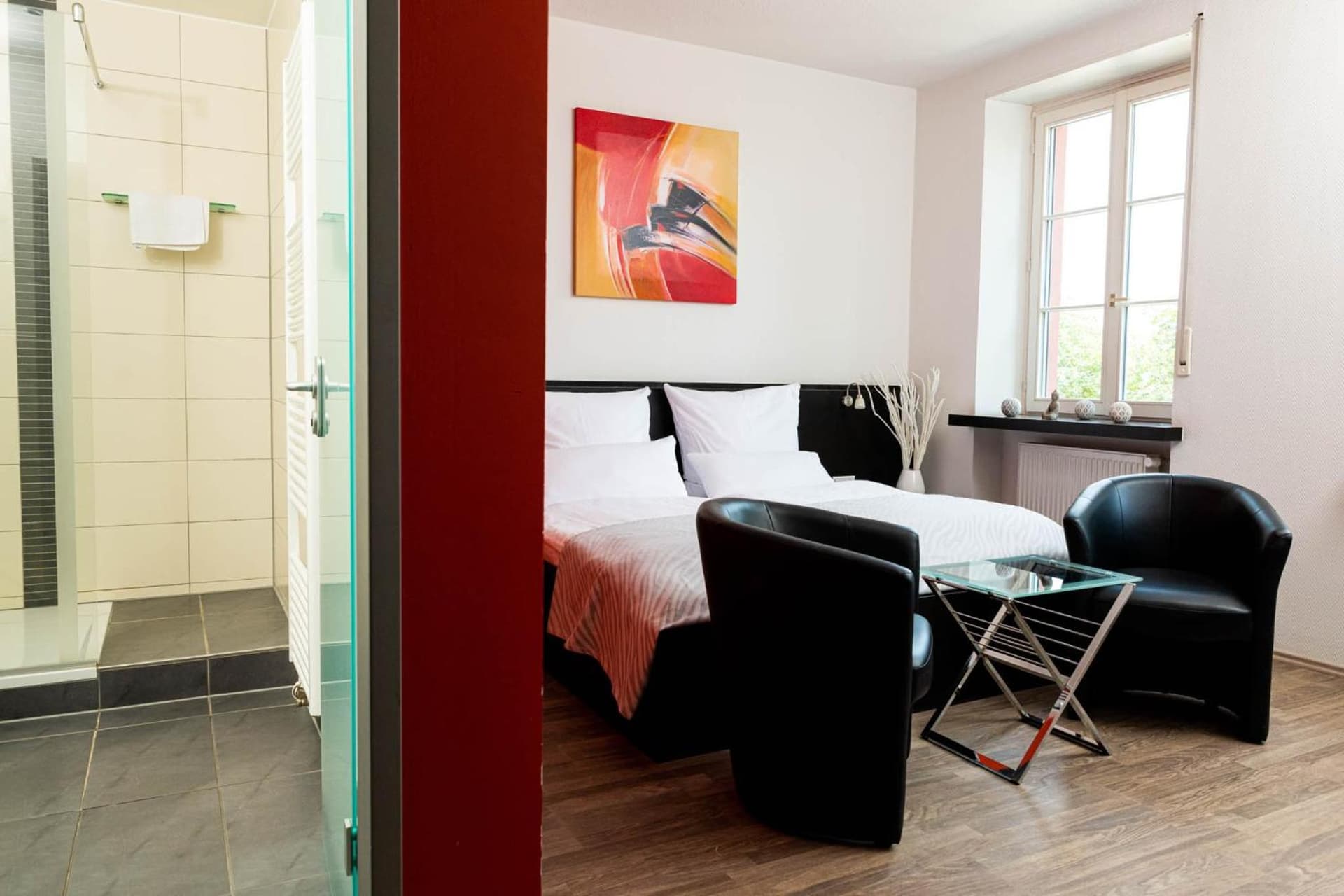 Hotel Villa-Bassermann, stilvoll, 2 Min zum Schloss, schnelles WLAN & Parkplatz