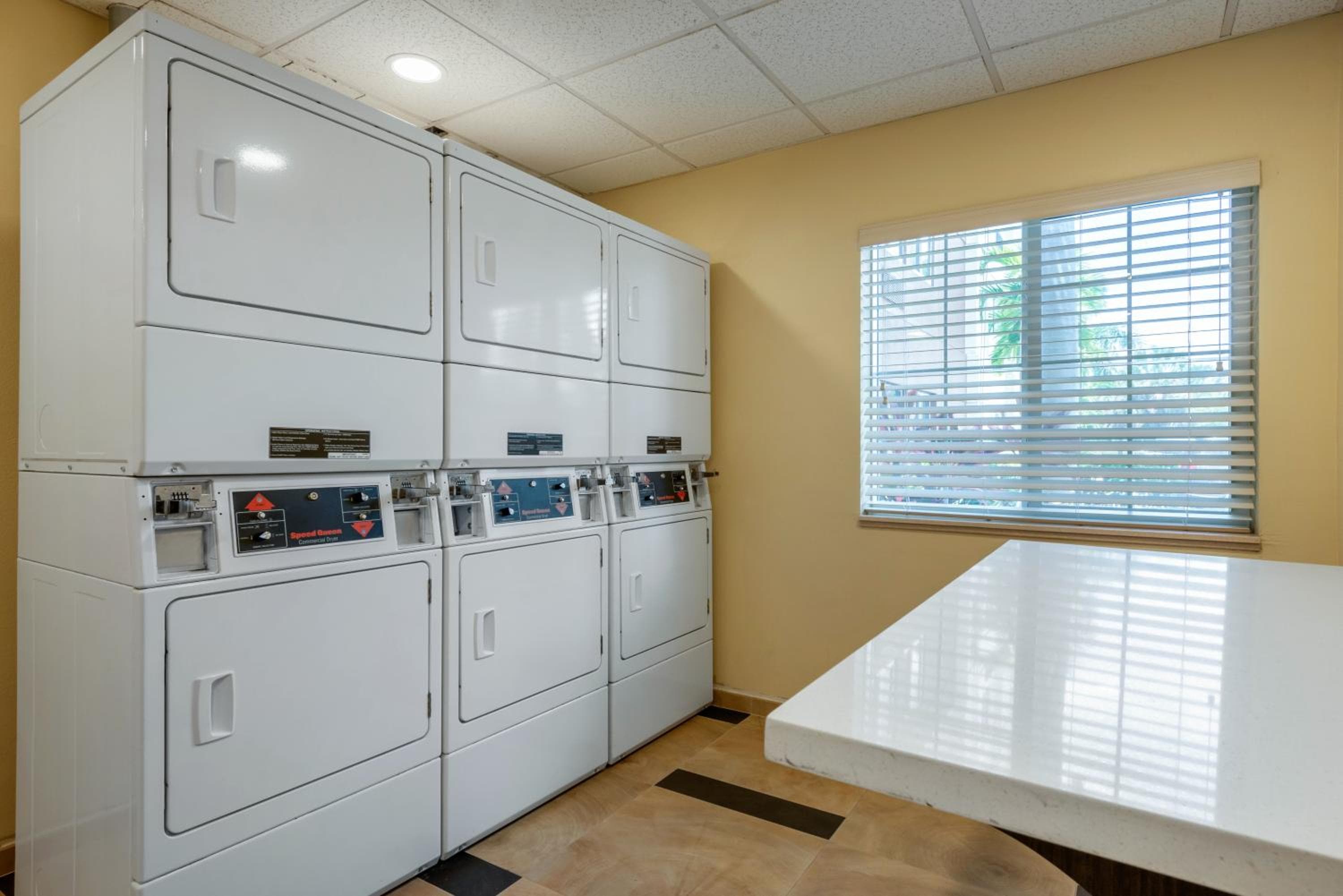 Candlewood Suites Fort Myers Interstate 75 by IHG