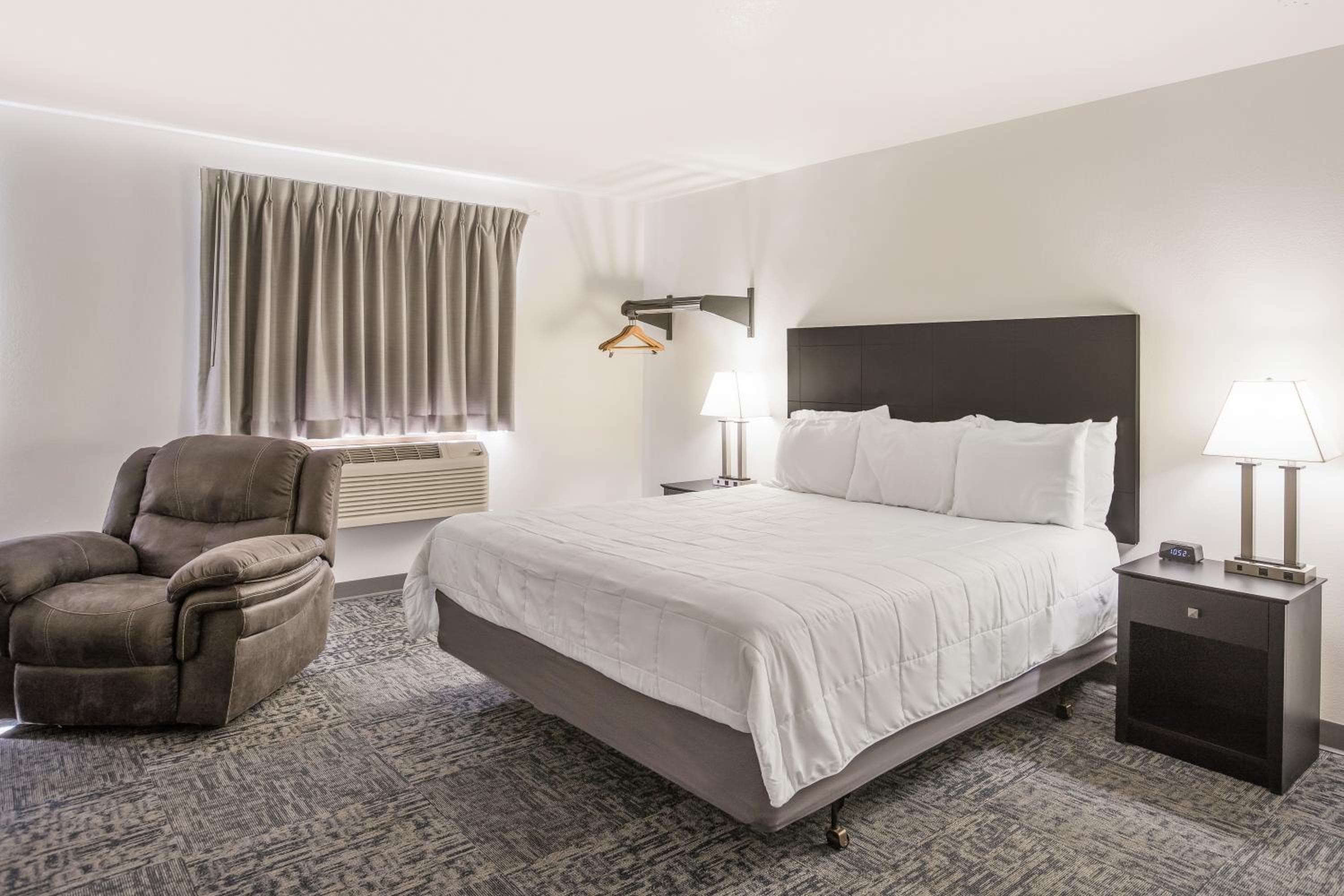 Americas Best Value Inn & Suites-Birch Run