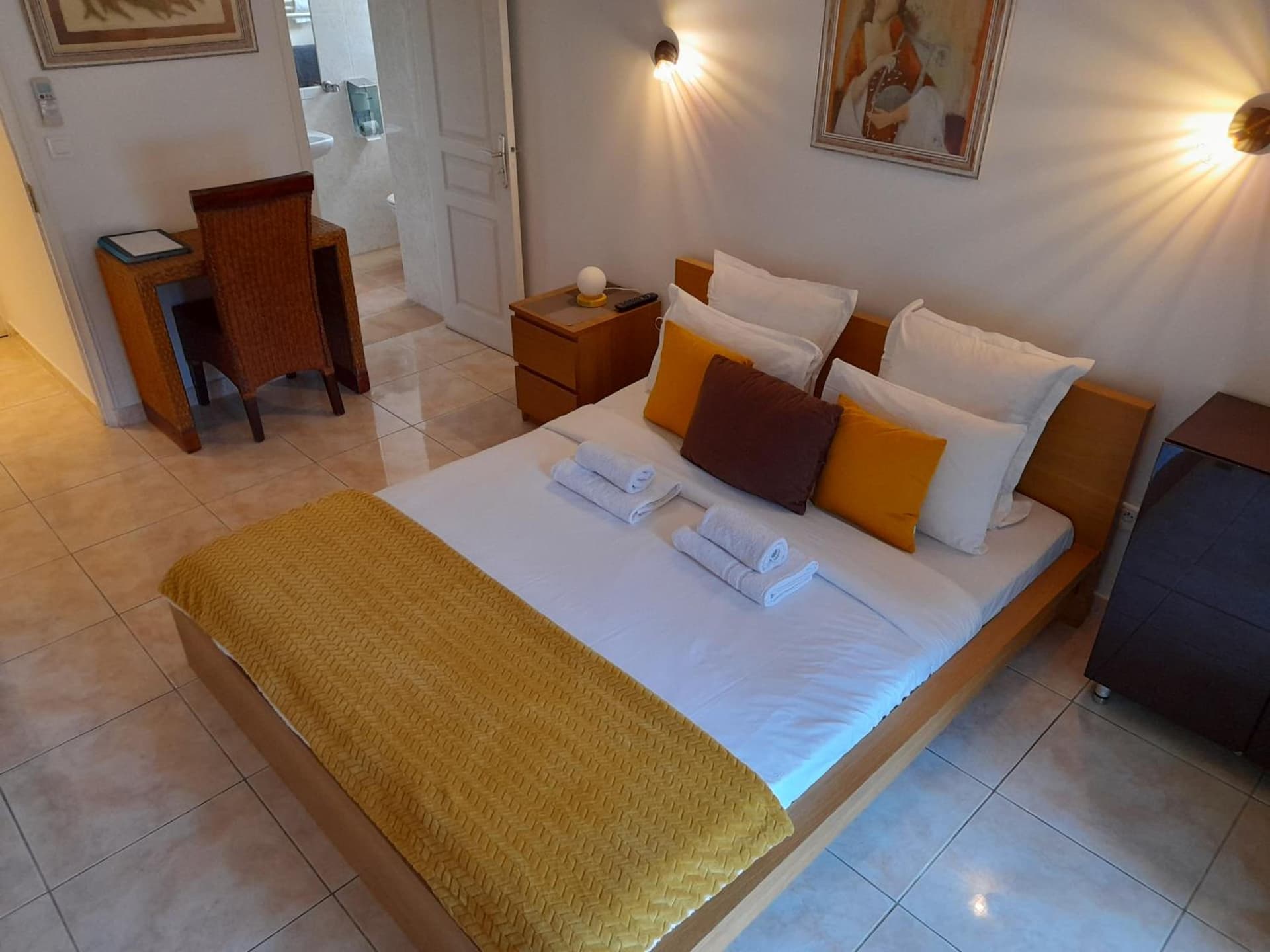 hotel room